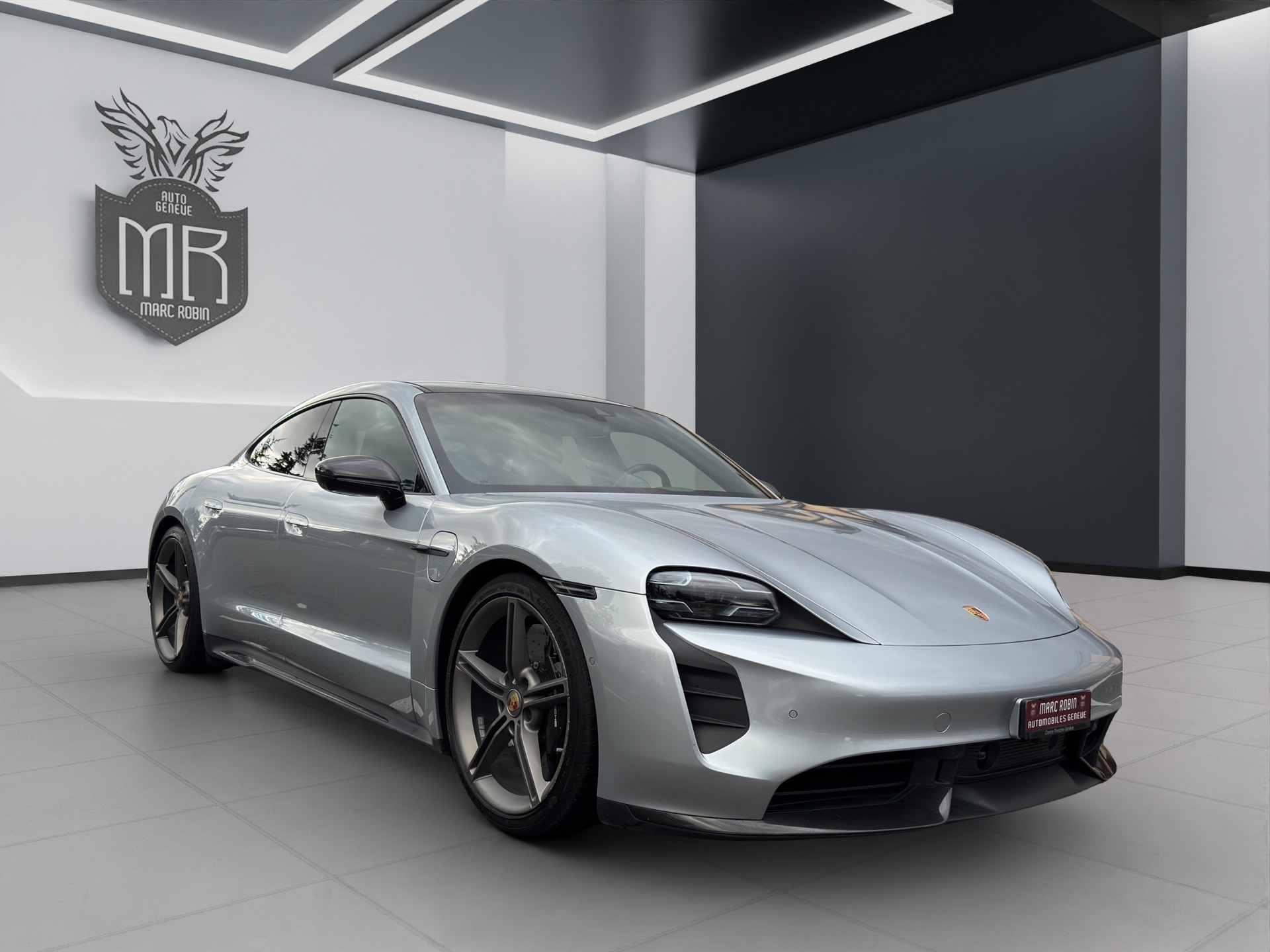 PORSCHE Taycan Turbo S-image-7