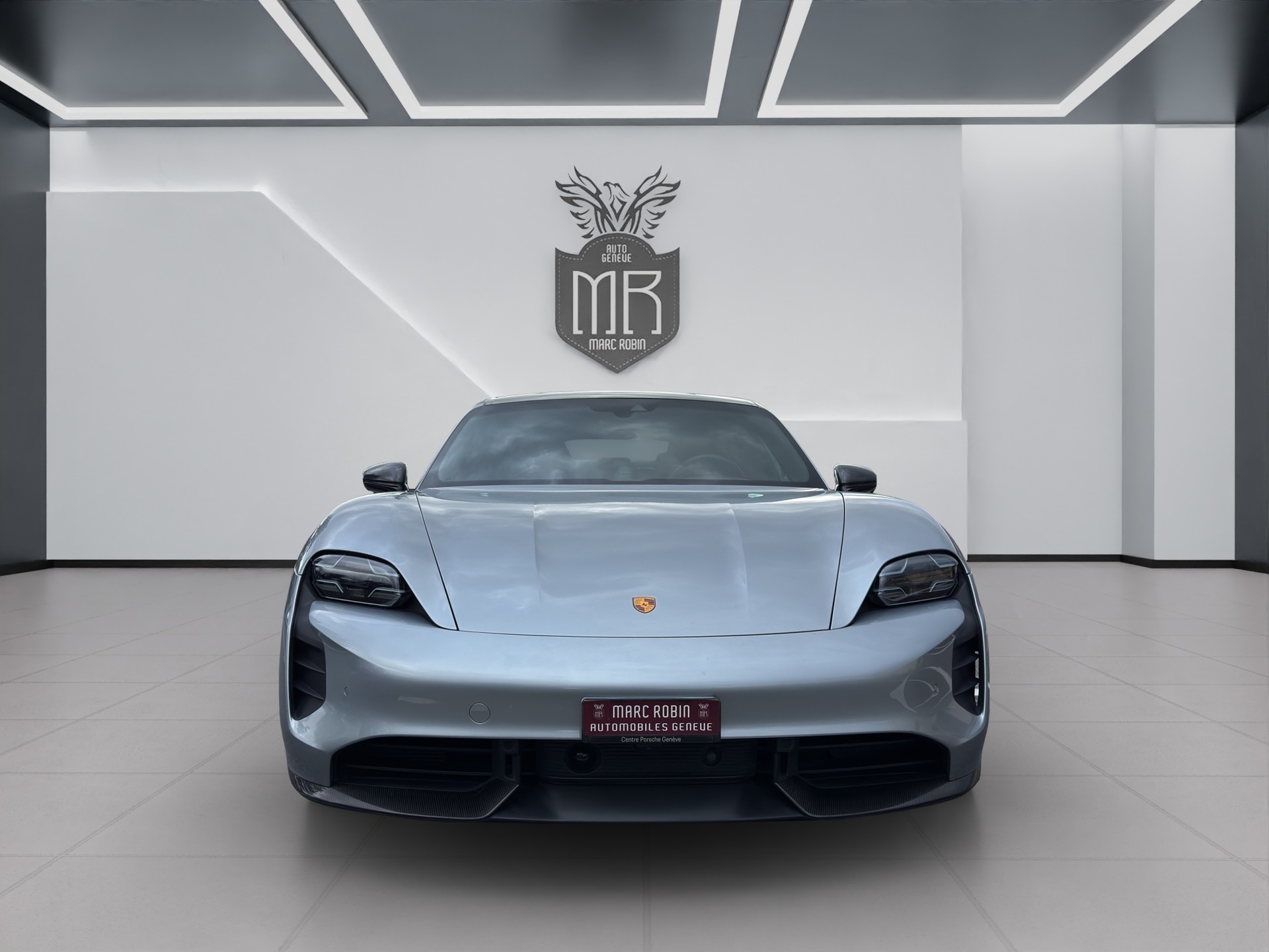 PORSCHE Taycan Turbo S-showroom-element-1