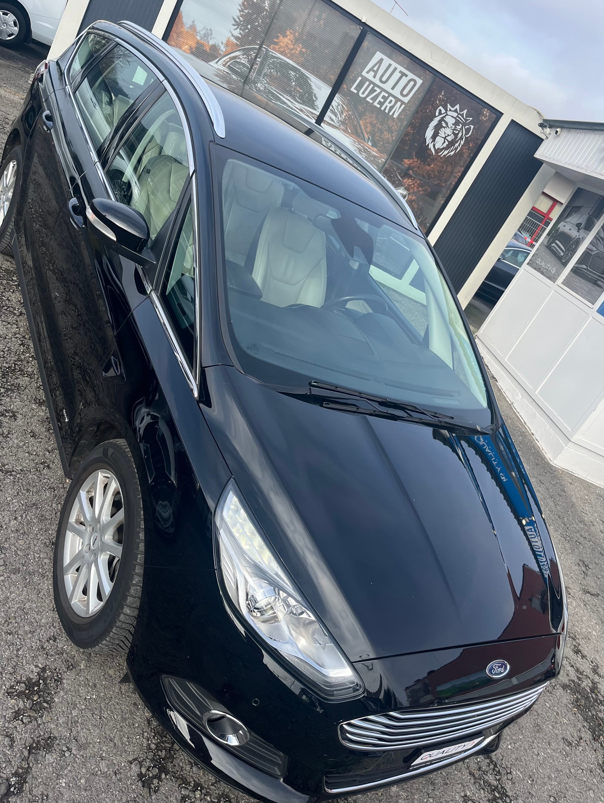 FORD S-Max 2.0 TDCi Titanium AWD PowerShift-*7Plätzer*CH Fahrzeug*-image-3