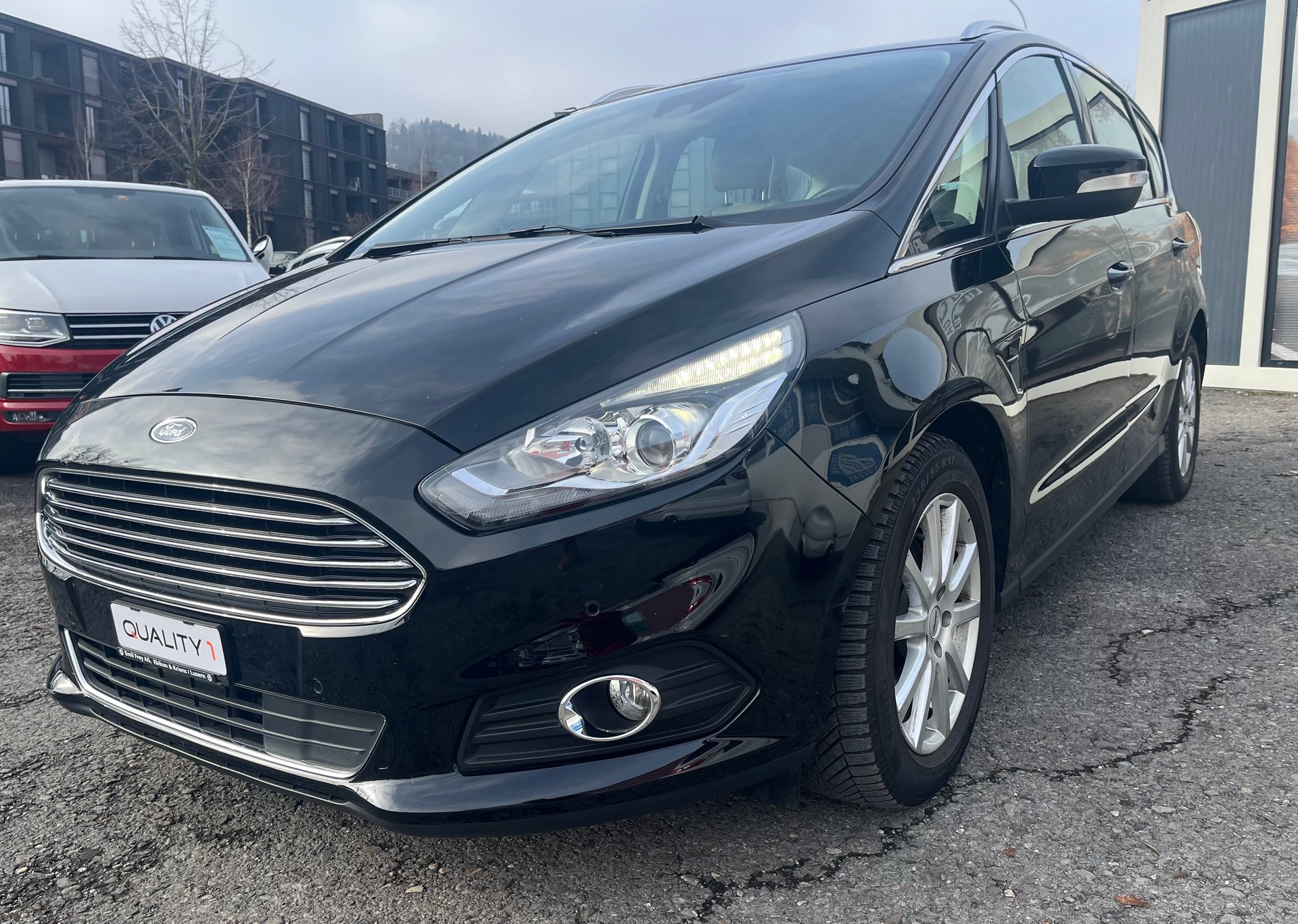 FORD S-Max 2.0 TDCi Titanium AWD PowerShift-*7Plätzer*CH Fahrzeug*-image-2