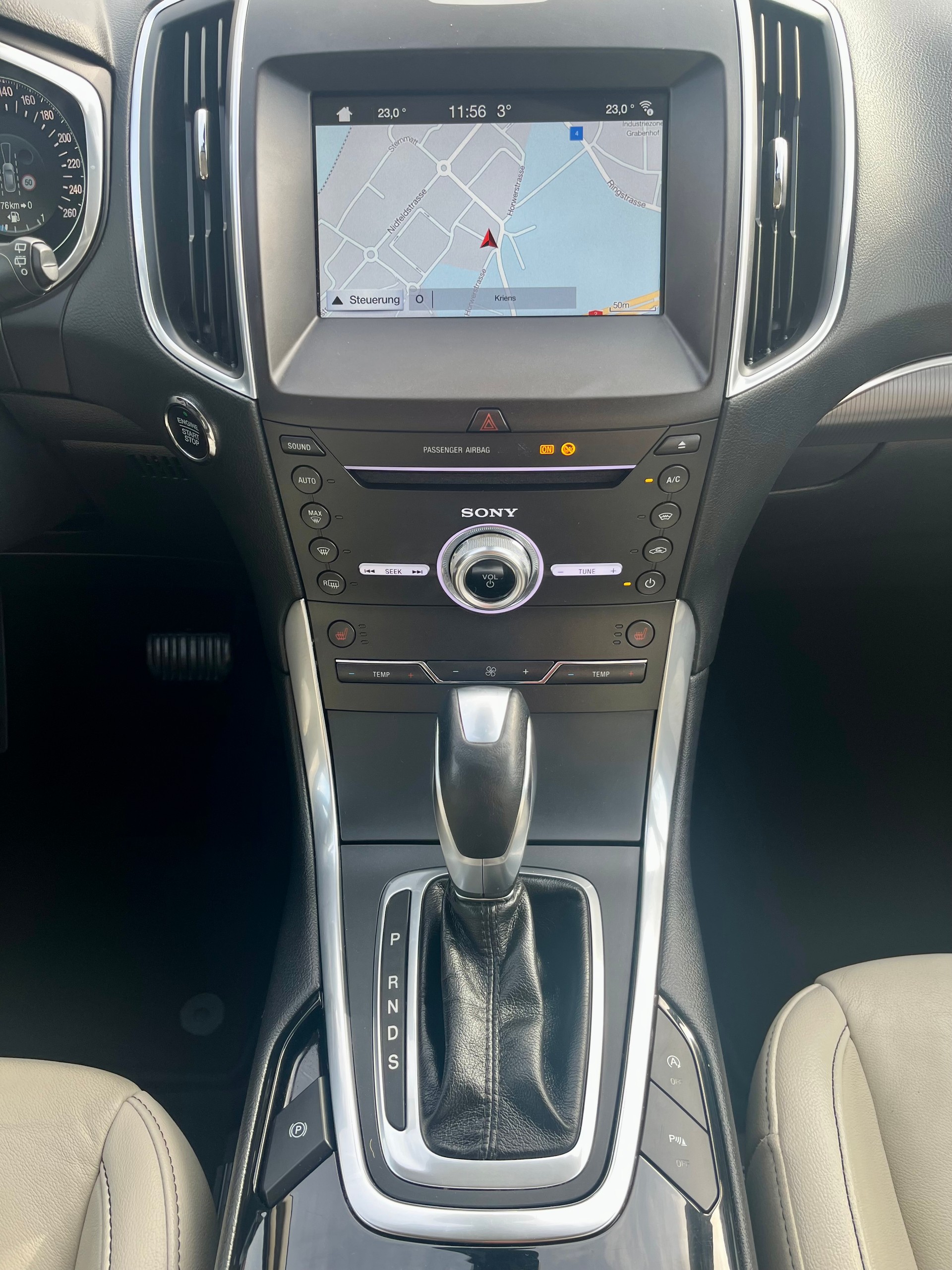 FORD S-Max 2.0 TDCi Titanium AWD PowerShift-*7Plätzer*CH Fahrzeug*-image-18