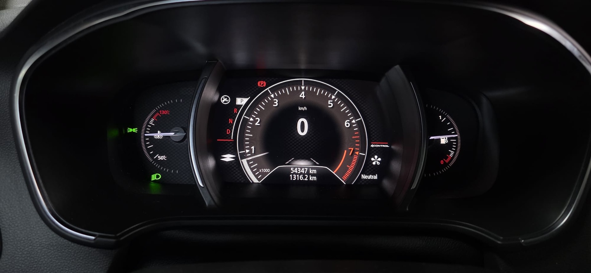 RENAULT Mégane Trophy 300 EDC-image-13