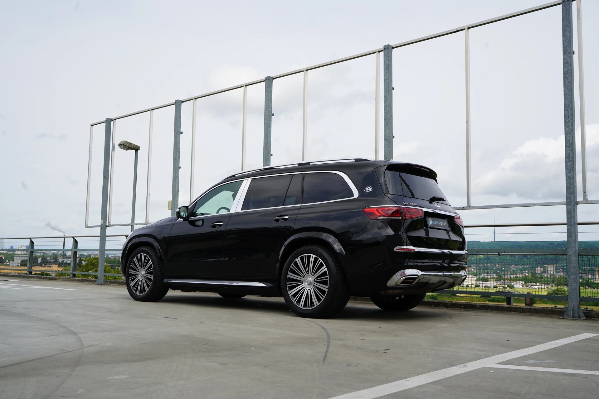 MERCEDES-BENZ GLS MAYBACH 600 9G-TRONIC l 558 PS-image-10