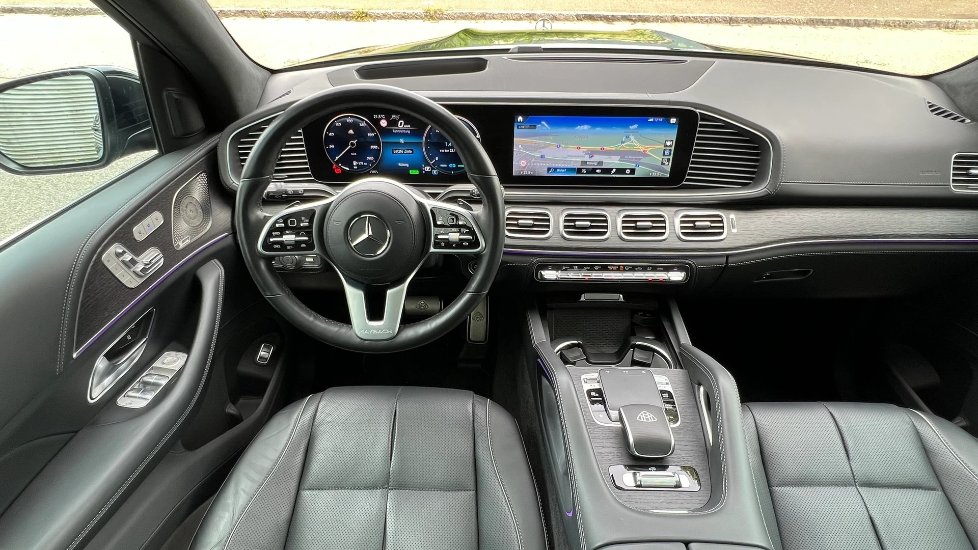 MERCEDES-BENZ GLS MAYBACH 600 9G-TRONIC l 558 PS-image-19