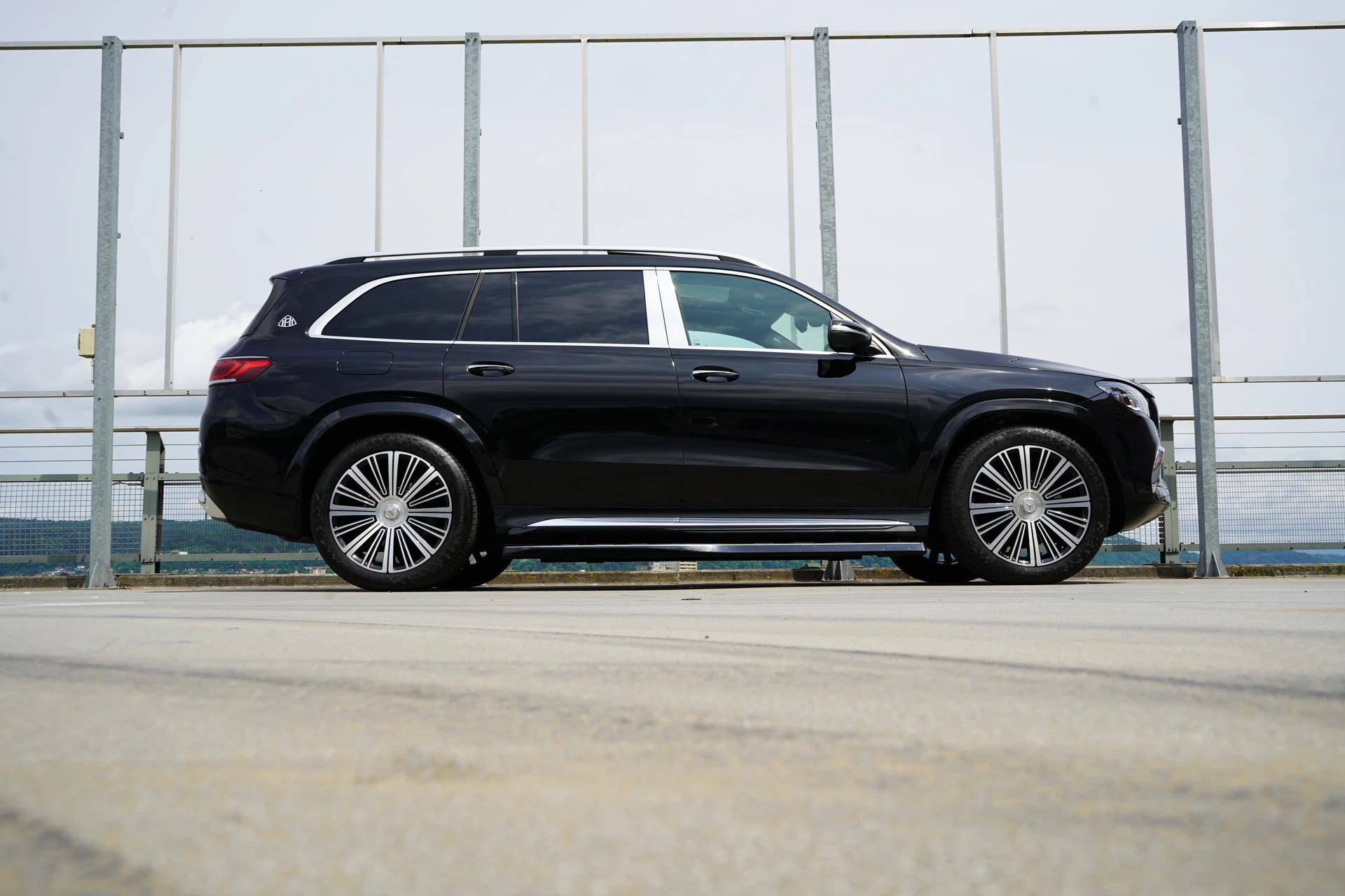 MERCEDES-BENZ GLS MAYBACH 600 9G-TRONIC l 558 PS