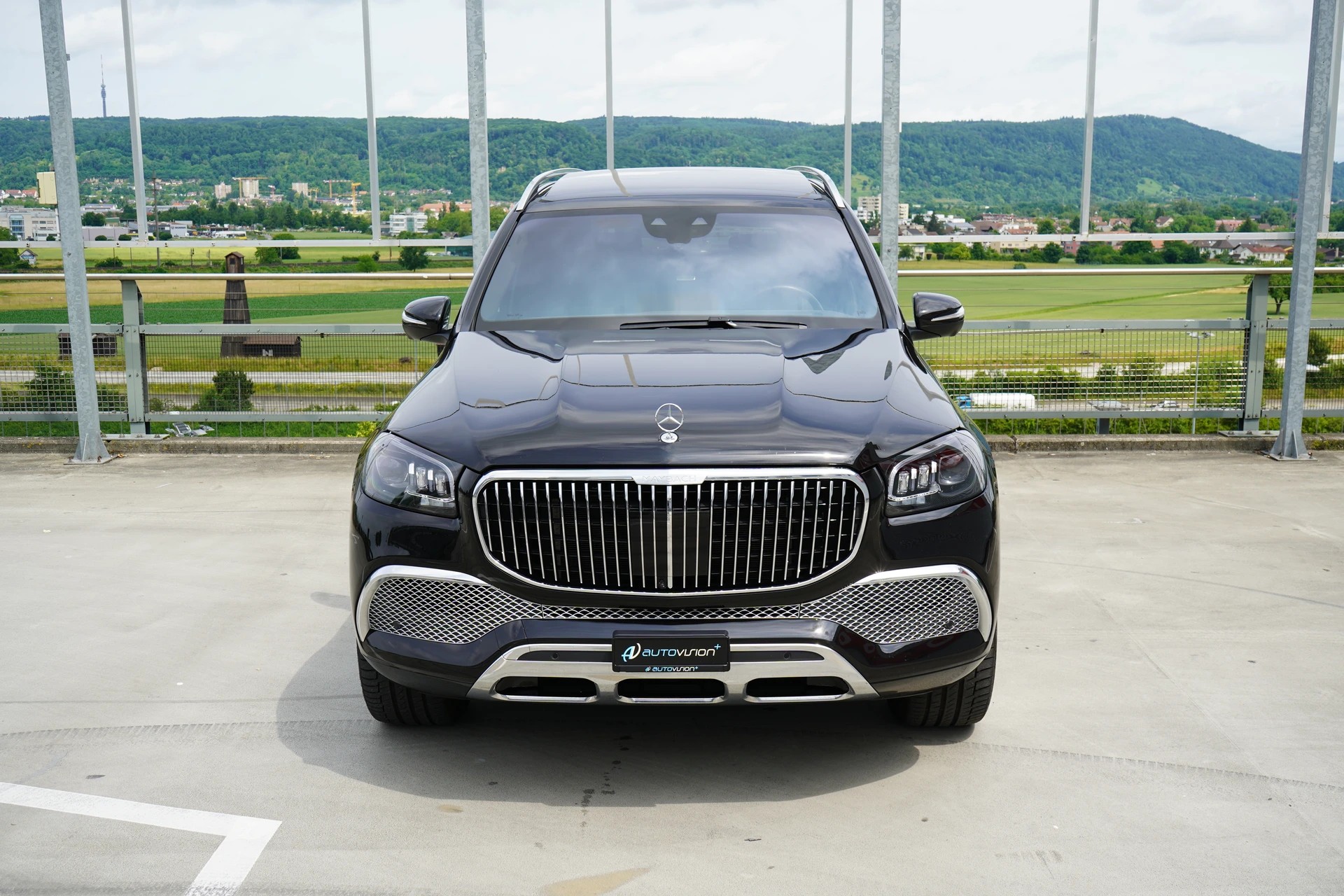 MERCEDES-BENZ GLS MAYBACH 600 9G-TRONIC l 558 PS-image-12