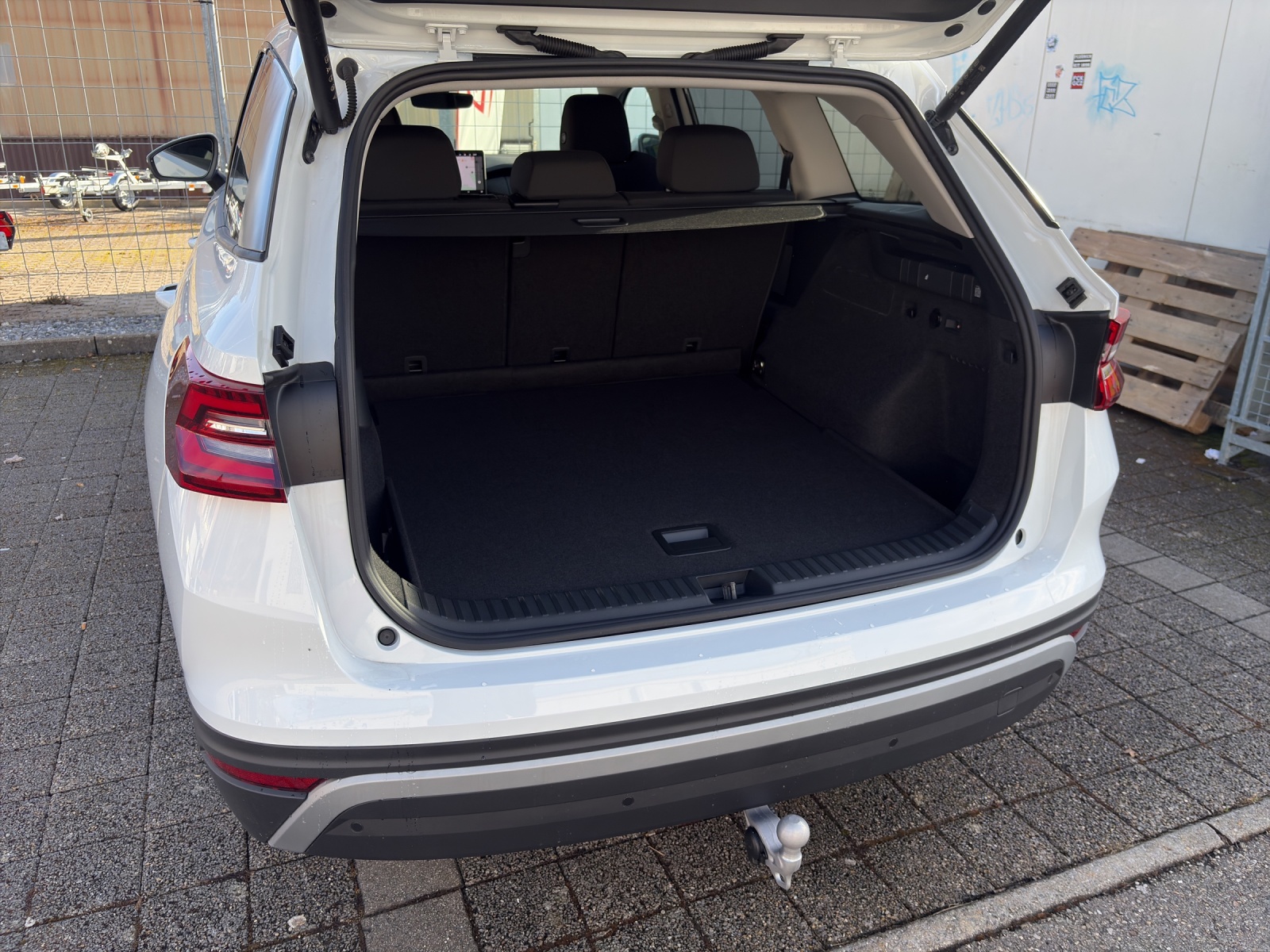 SKODA Kodiaq 2.0 TDI Selection-image-17