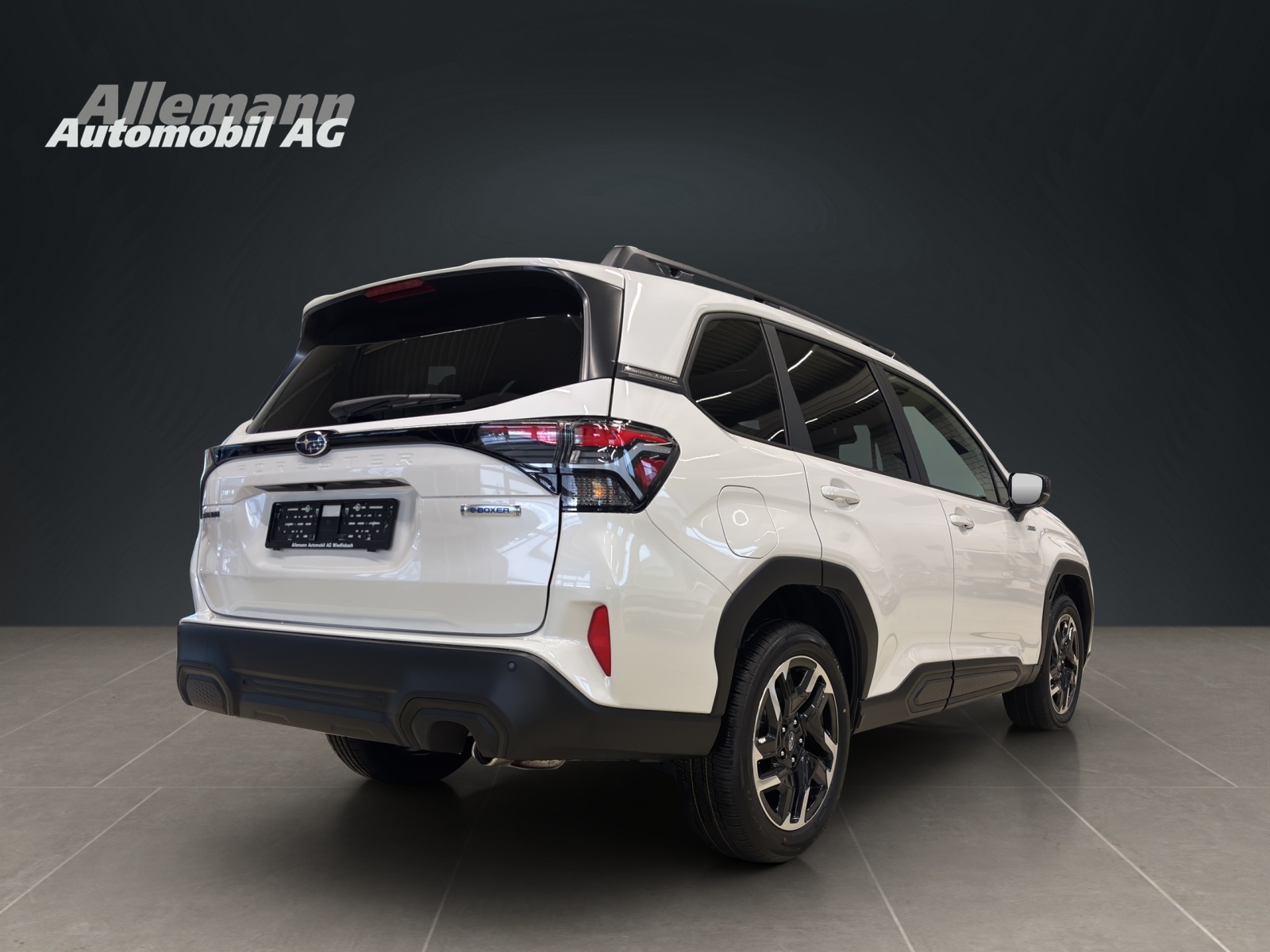SUBARU Forester Station 2.0i e-Boxer Swiss Plus-image-5