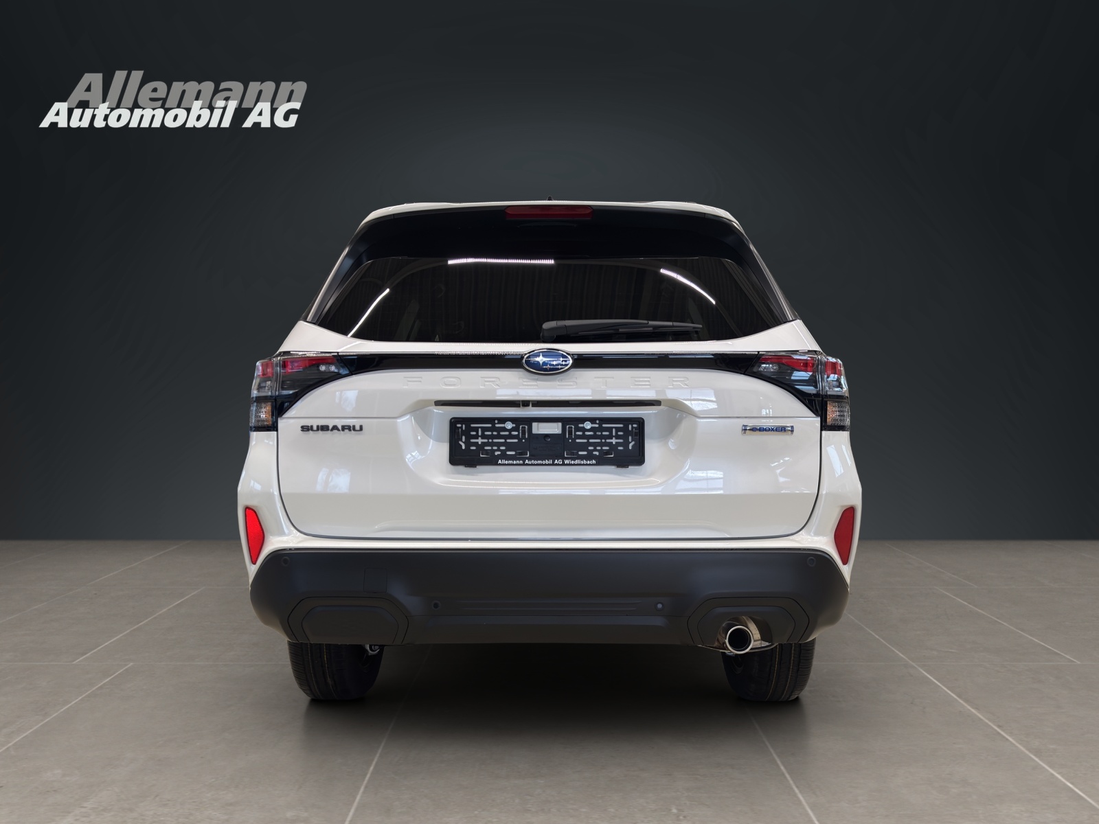 SUBARU Forester Station 2.0i e-Boxer Swiss Plus-image-4