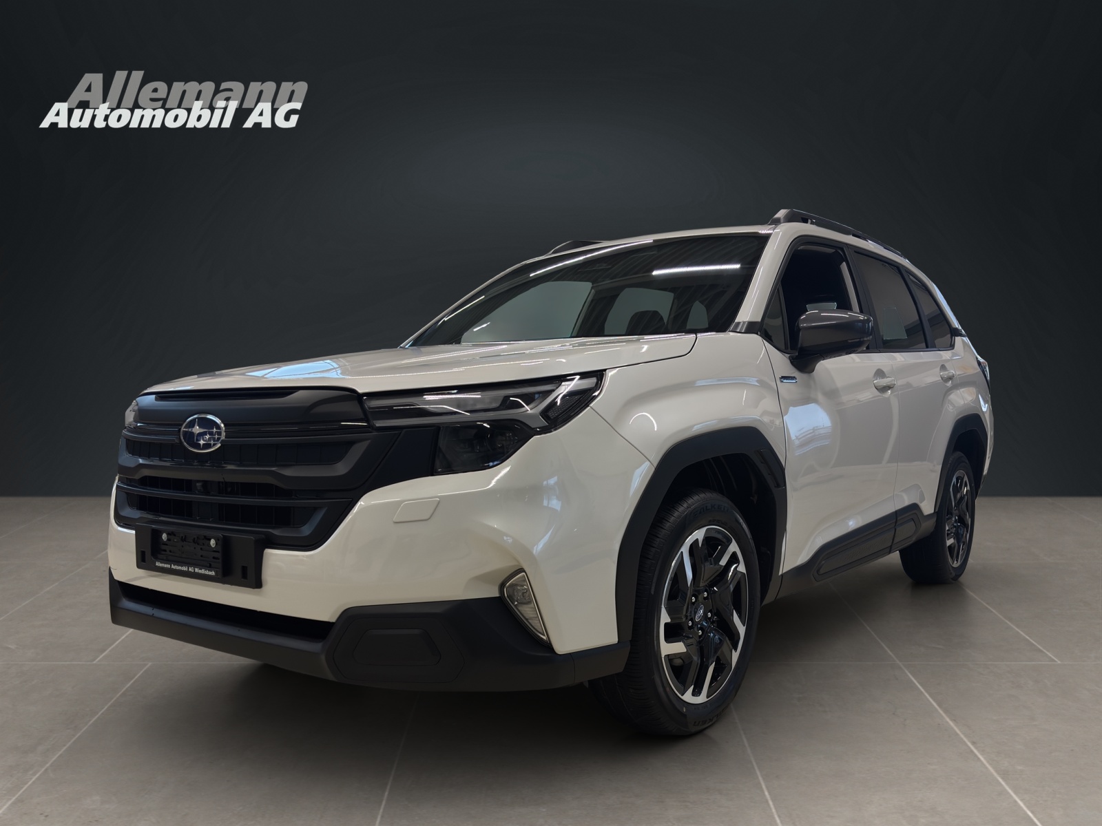 SUBARU Forester Station 2.0i e-Boxer Swiss Plus-image-0