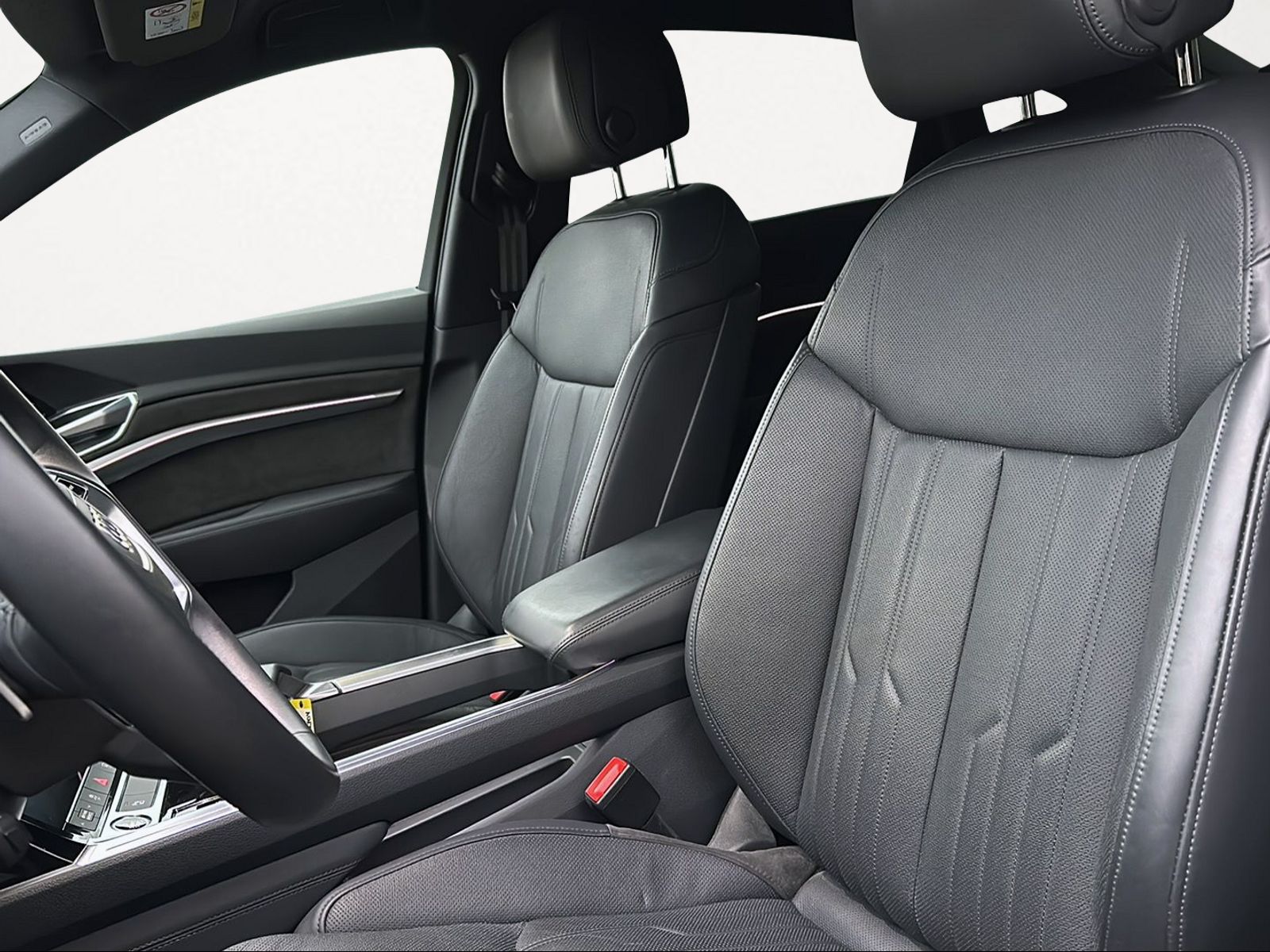 AUDI e-tron 50 Sportback S Line quattro-image-5