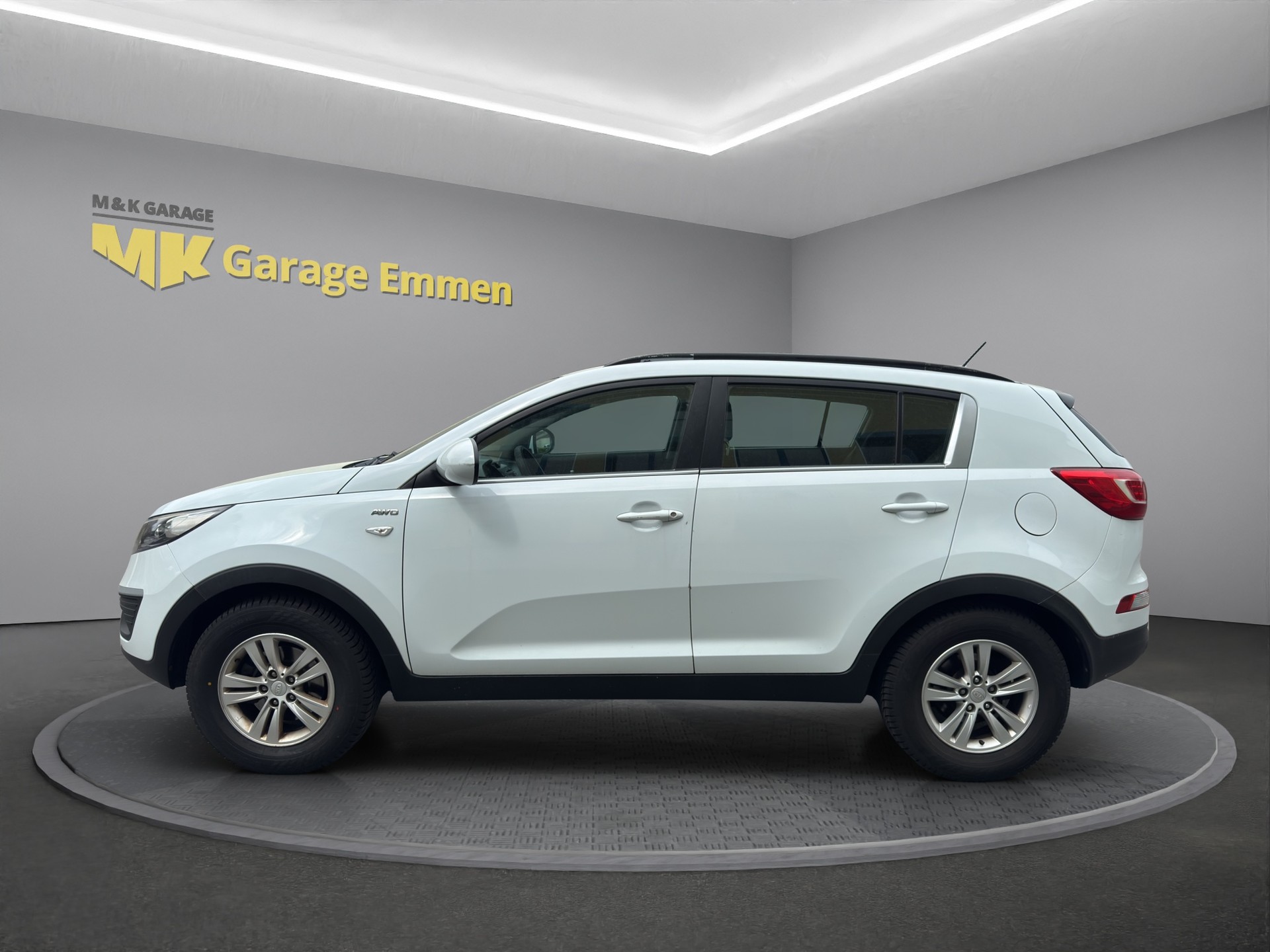 KIA Sportage 2.0 Trend 4WD Automatic-image-1
