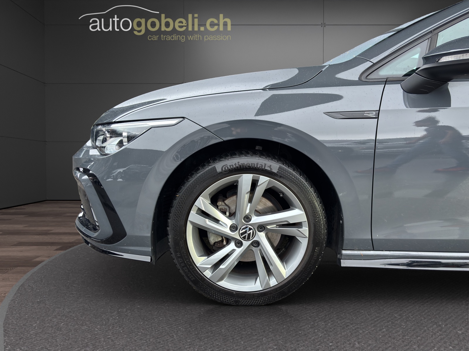 VW Golf Variant 1.5 eTSI mHEV R-Line-image-12
