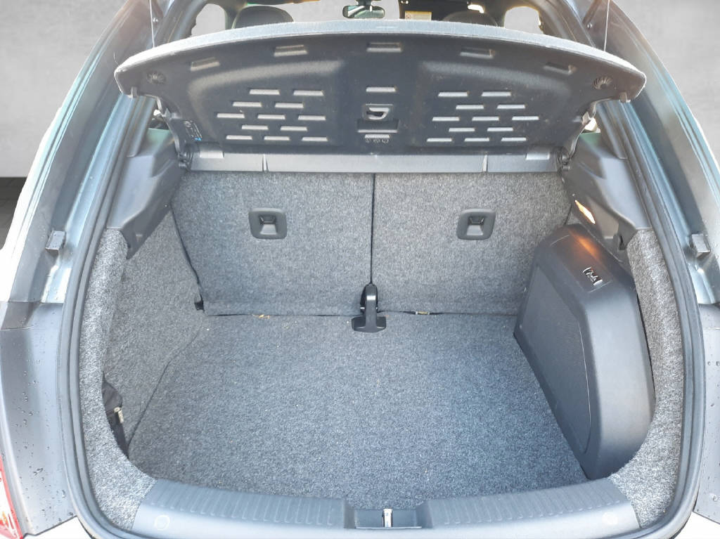 VW Beetle 2.0 TSI Sport DSG-image-14