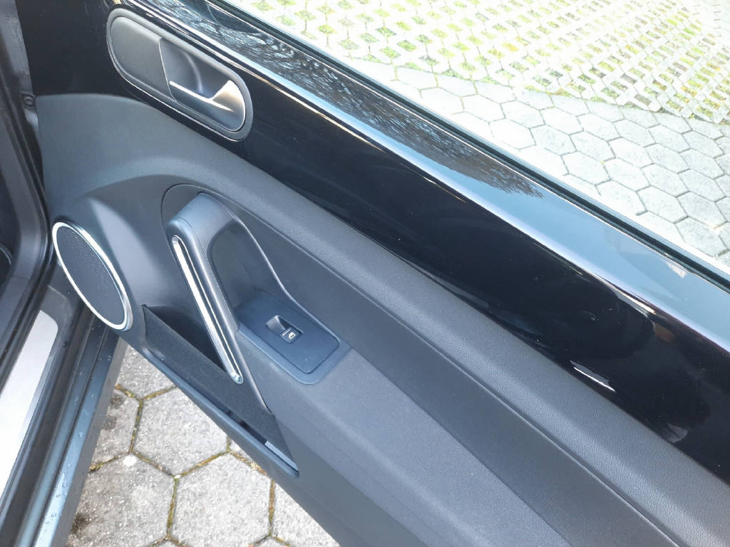 VW Beetle 2.0 TSI Sport DSG-image-7