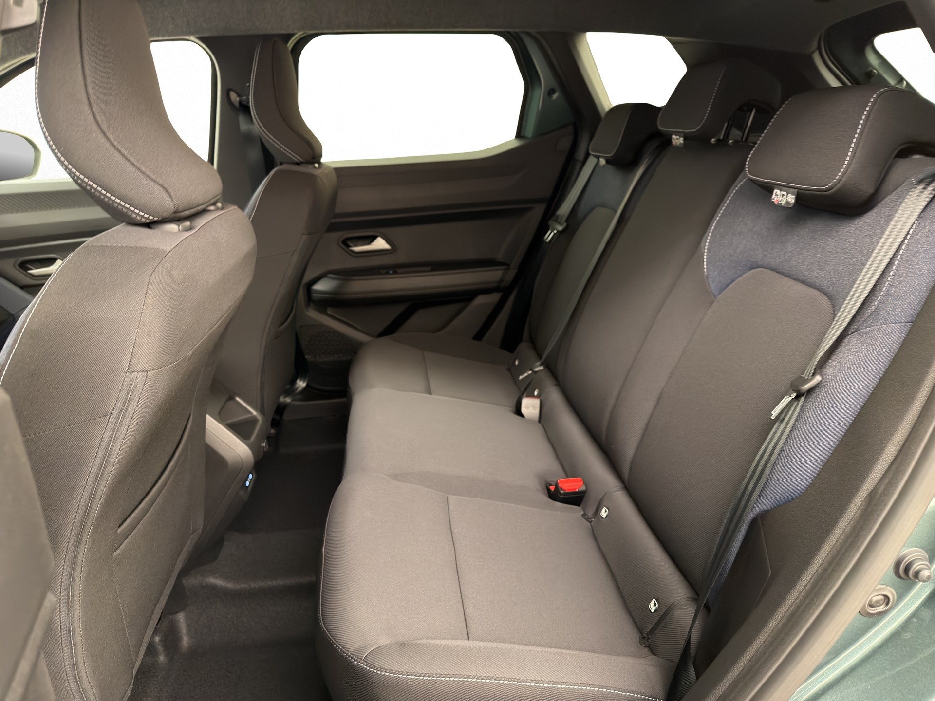 DACIA Duster 1.2 TCe Journey 4WD-image-4