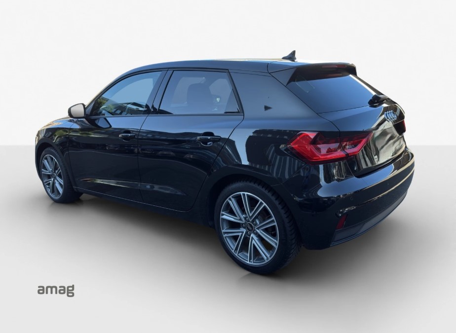 AUDI A1 Sportback 30 TFSI Attraction S-tronic-image-2