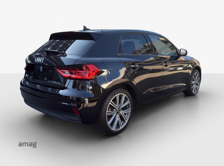 AUDI A1 Sportback 30 TFSI Attraction S-tronic-image-3