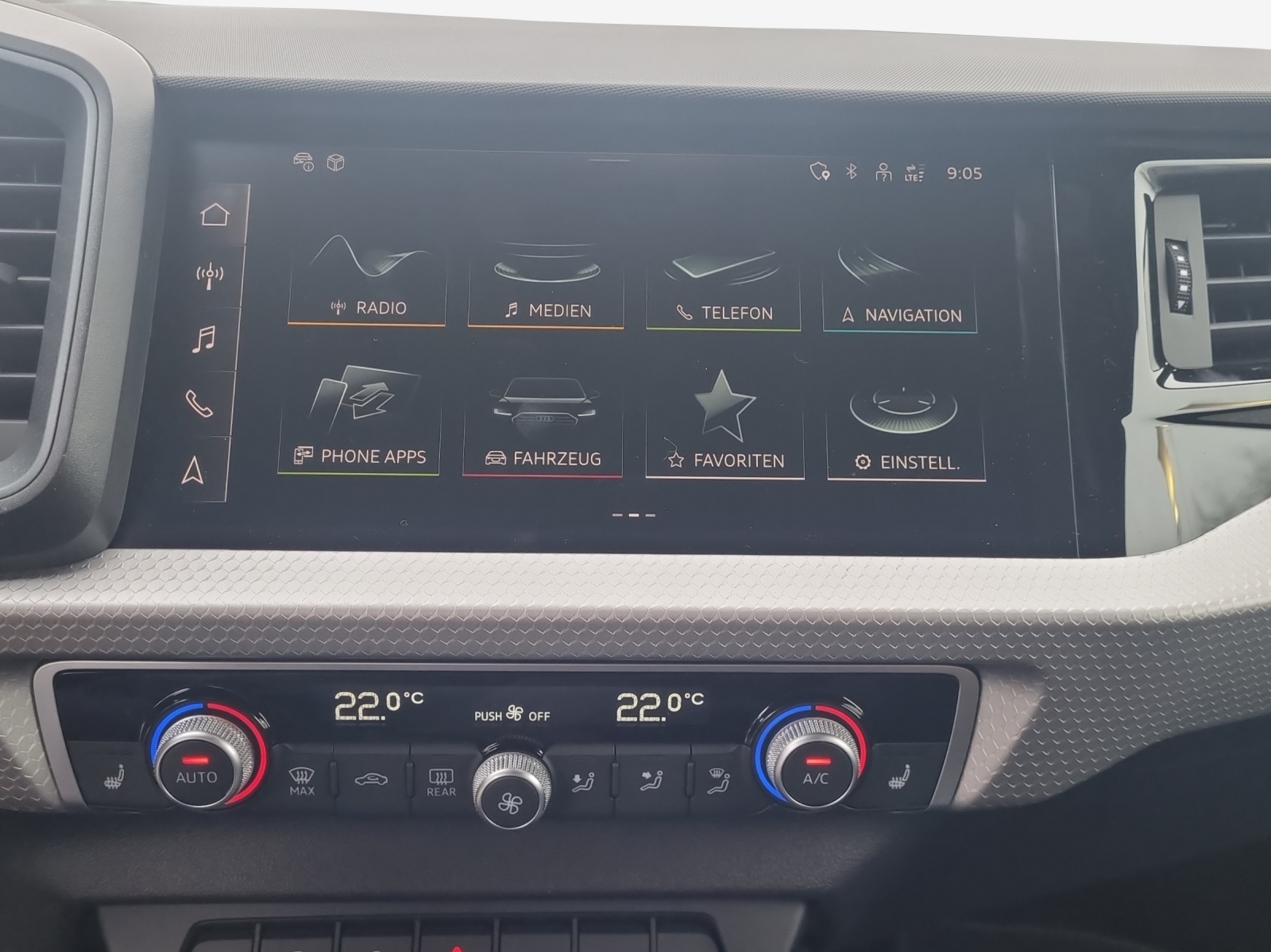 AUDI A1 Sportback 30 TFSI Attraction S-tronic-image-10
