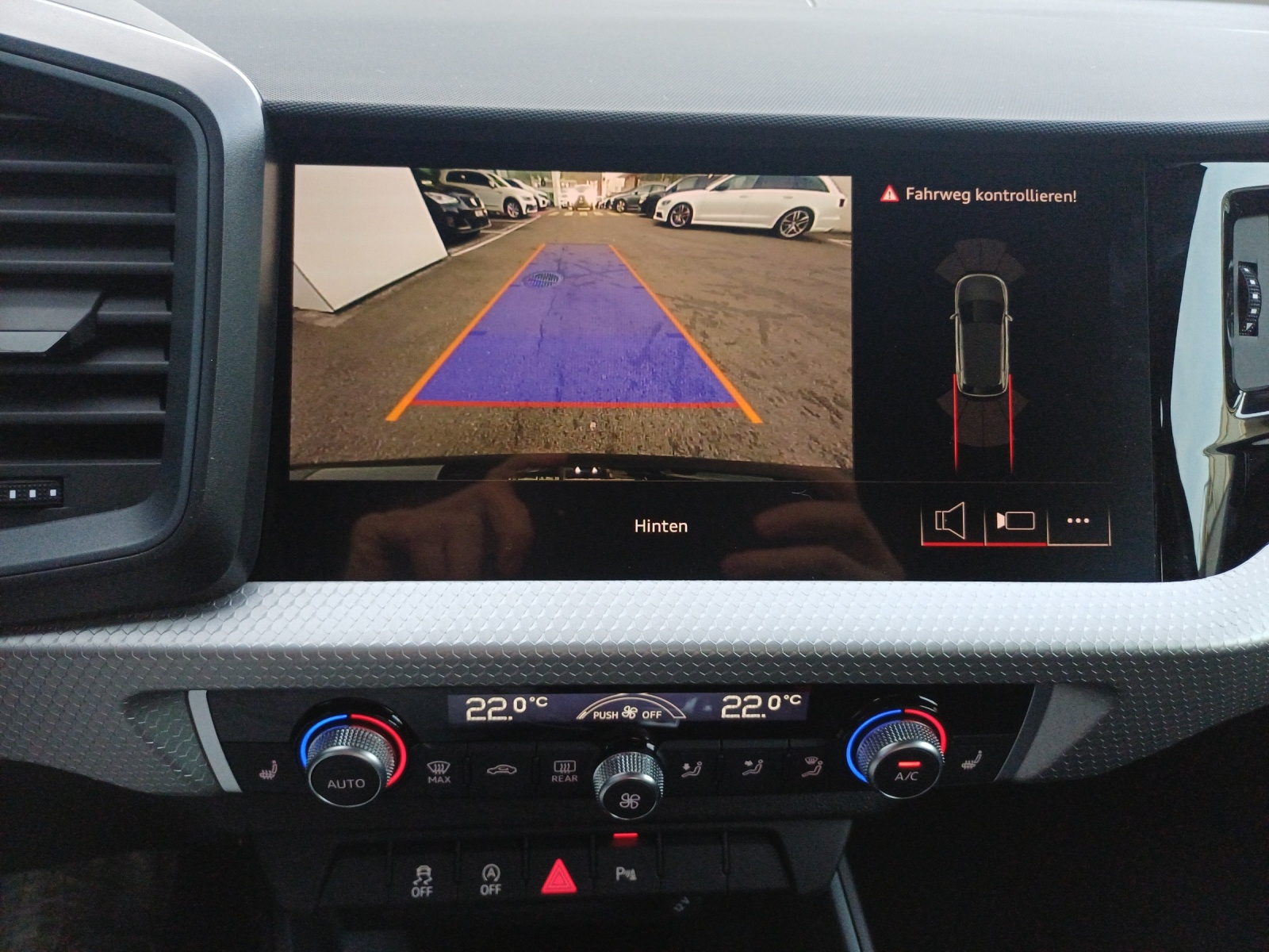 AUDI A1 Sportback 30 TFSI Attraction S-tronic-image-14