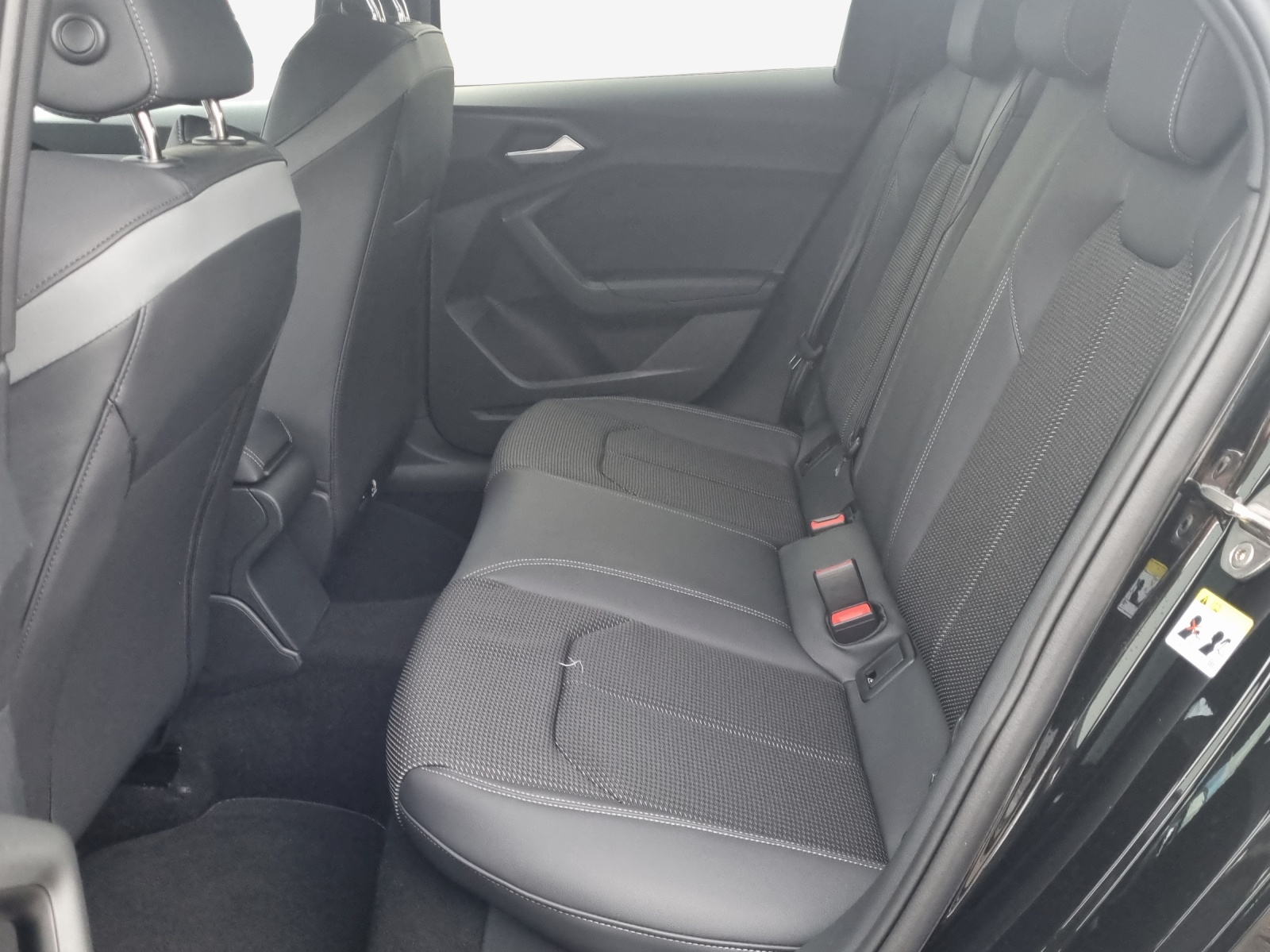 AUDI A1 Sportback 30 TFSI Attraction S-tronic-image-11