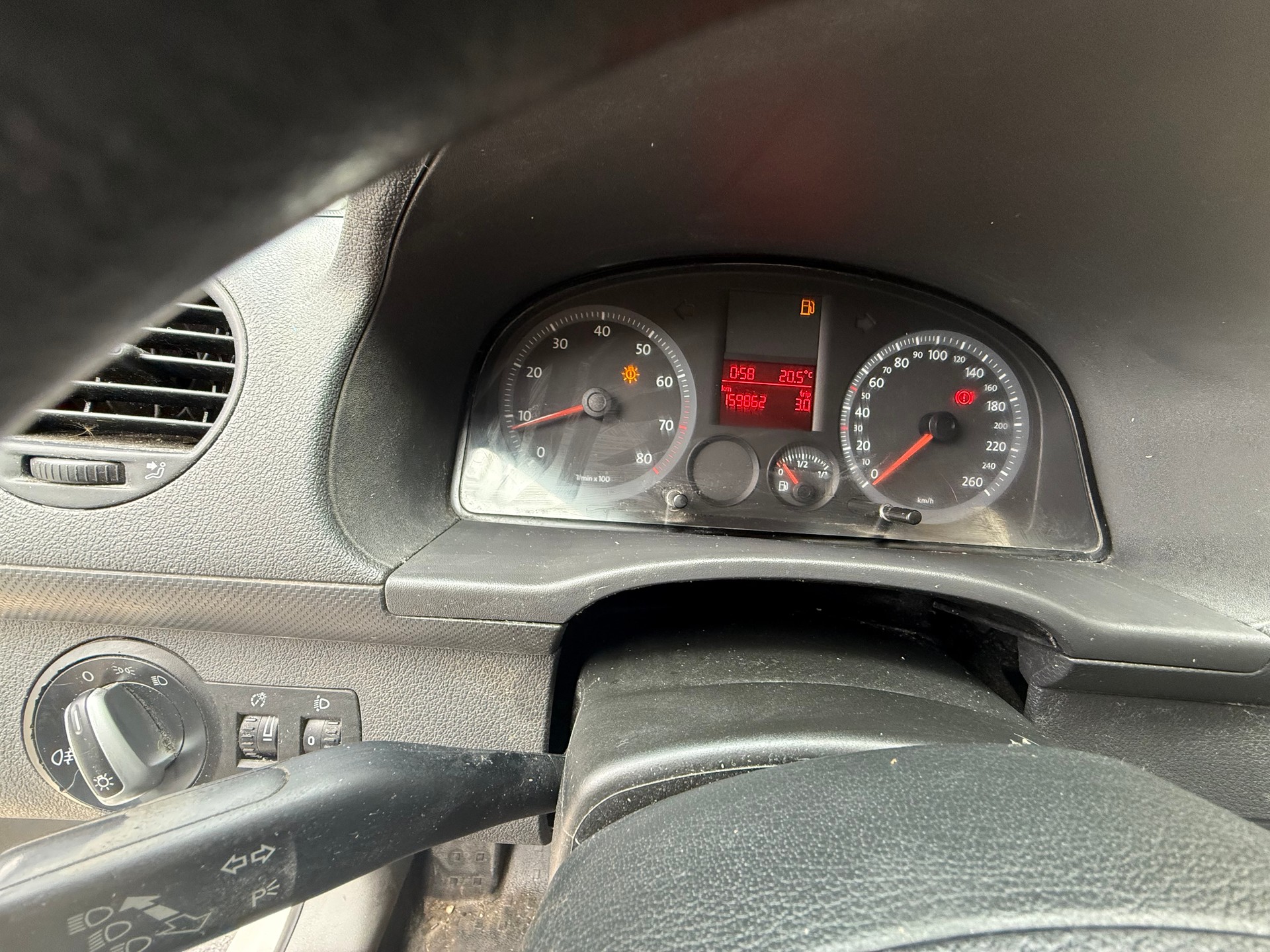 VW Caddy 1.4-image-7