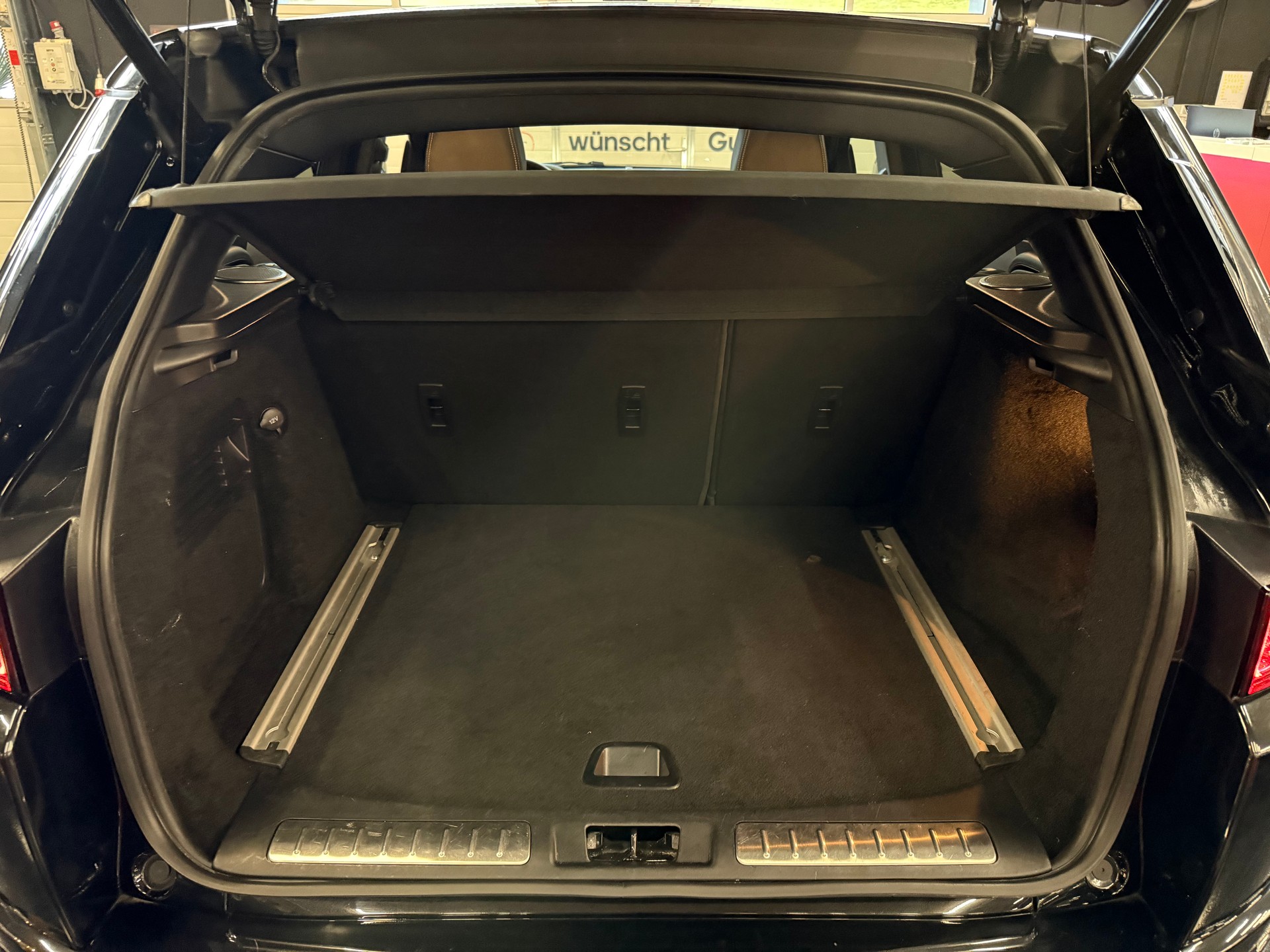 LAND ROVER Range Rover Evoque 2.0 Si4 Dynamic AT9-image-16