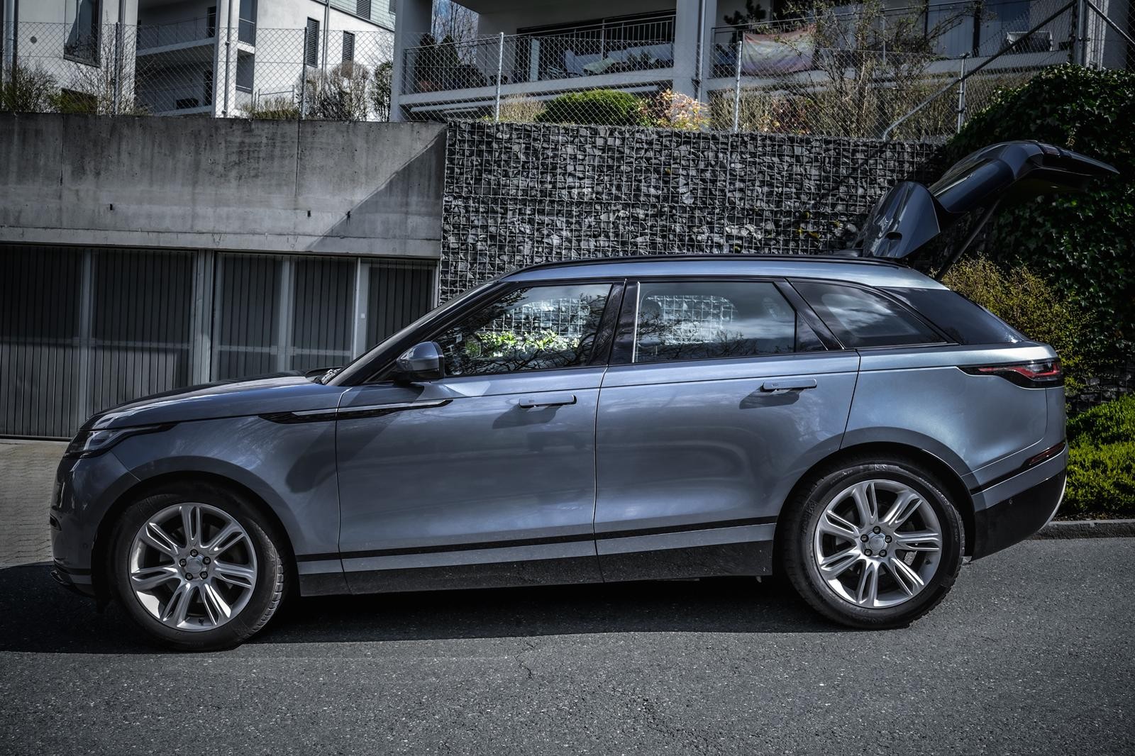 LAND ROVER Range Rover Velar D 300 S Automatic oder Leasing übernehmen für 535.- ohne Anzahlung-image-2