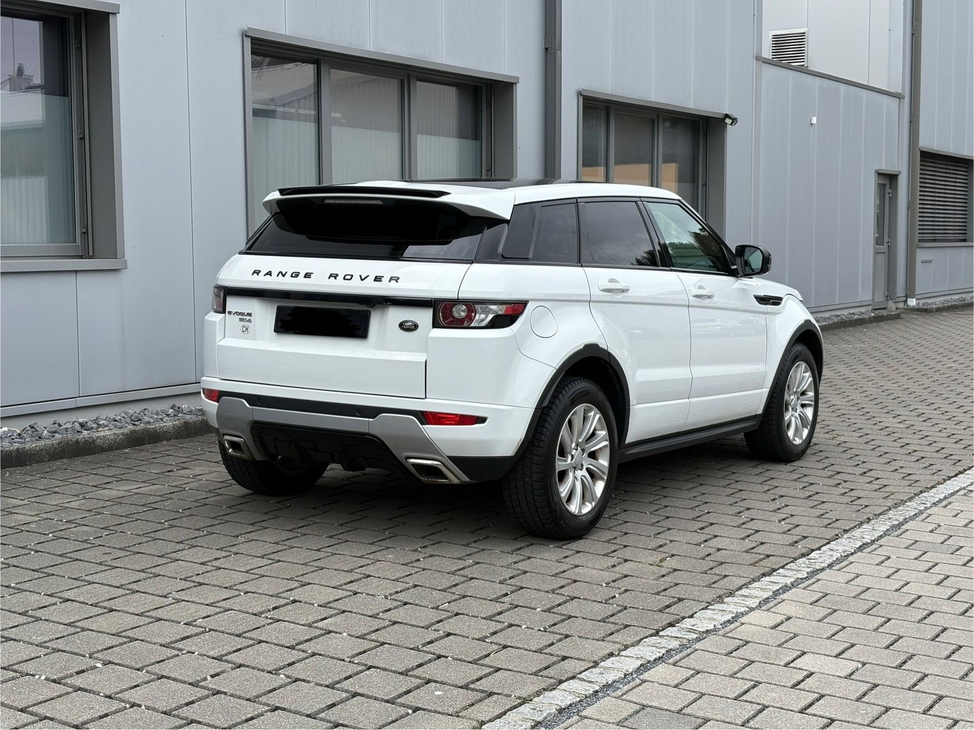 LAND ROVER Range Rover Evoque 2.2 SD4 Prestige AT6-image-10