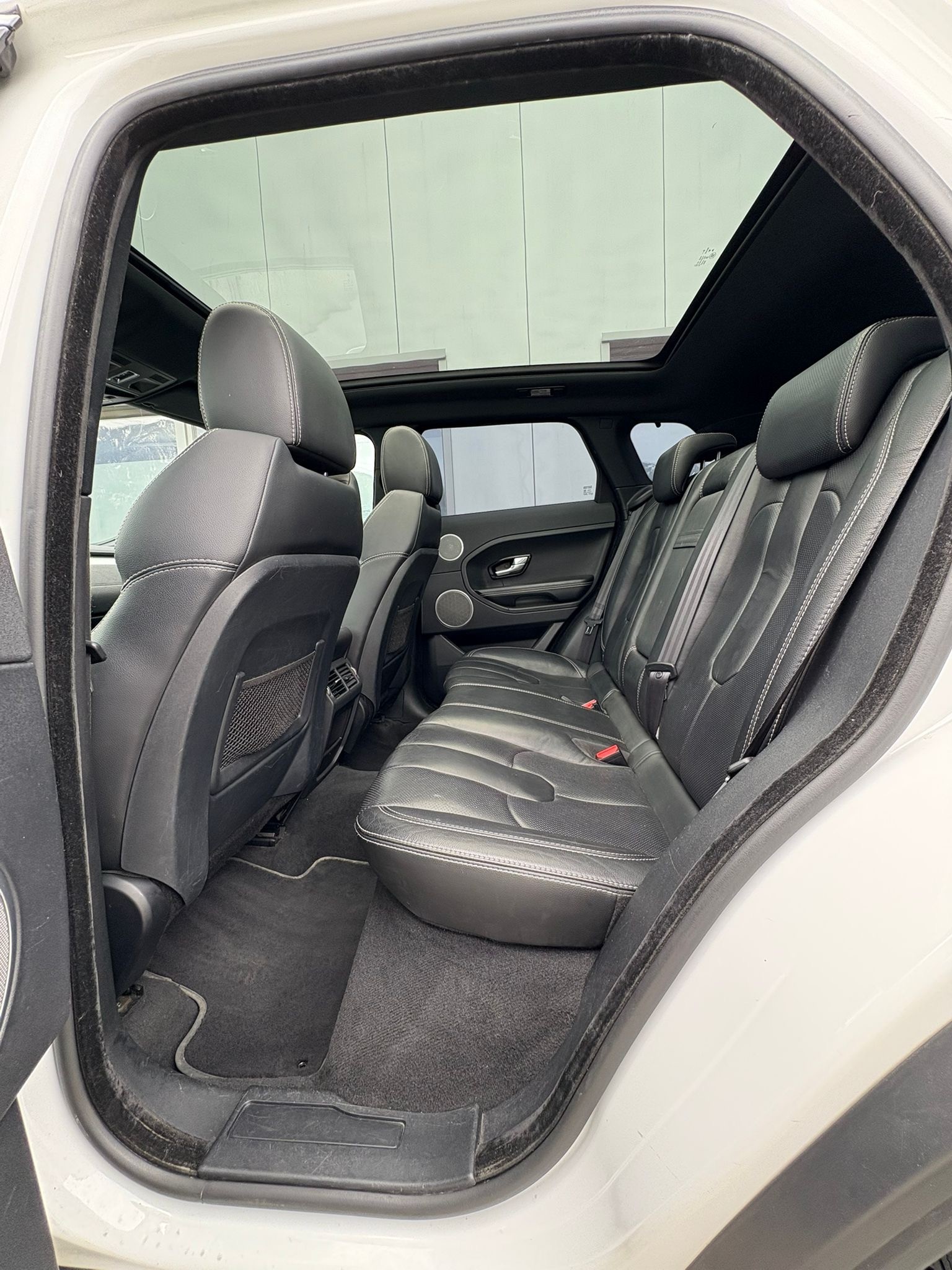 LAND ROVER Range Rover Evoque 2.2 SD4 Prestige AT6-image-13
