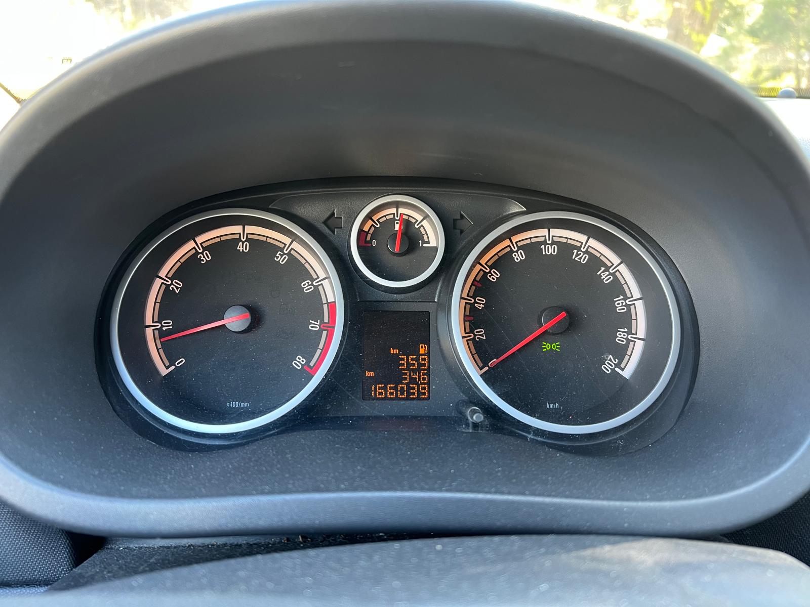 OPEL Corsa 1.4 TP Anniversary-image-9