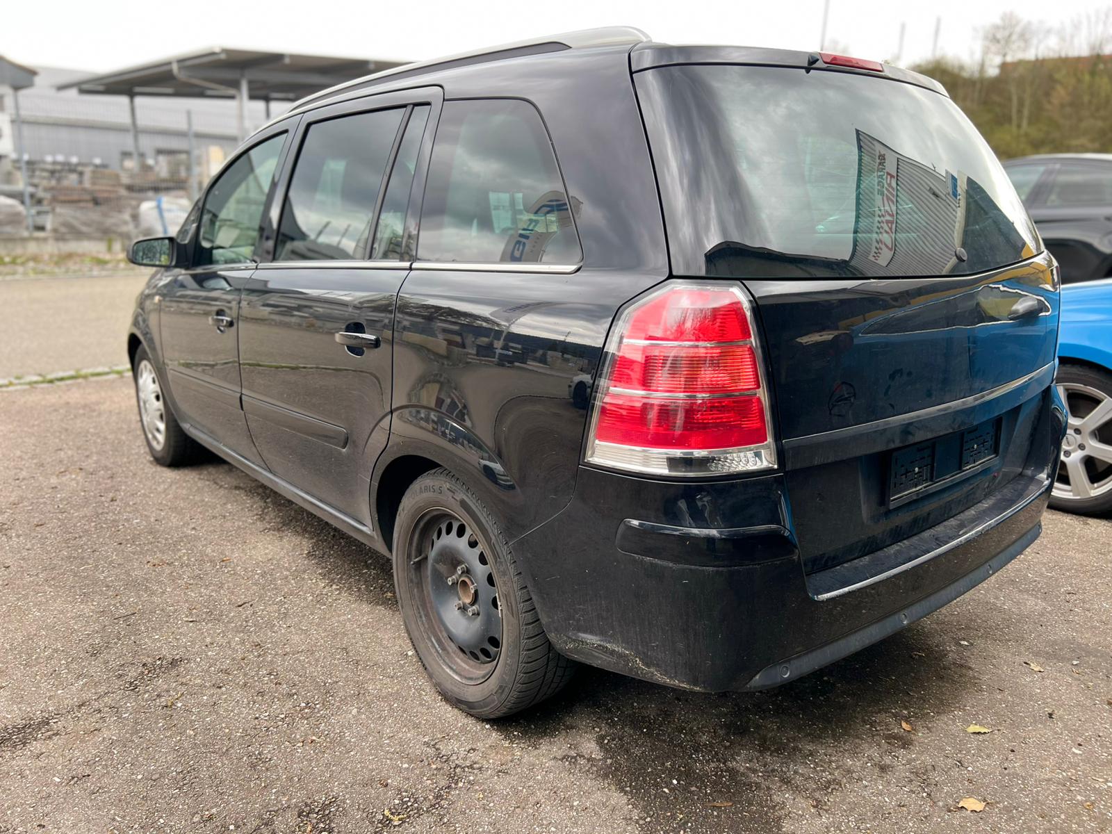 OPEL Zafira 2.2i 16V Enjoy-image-5