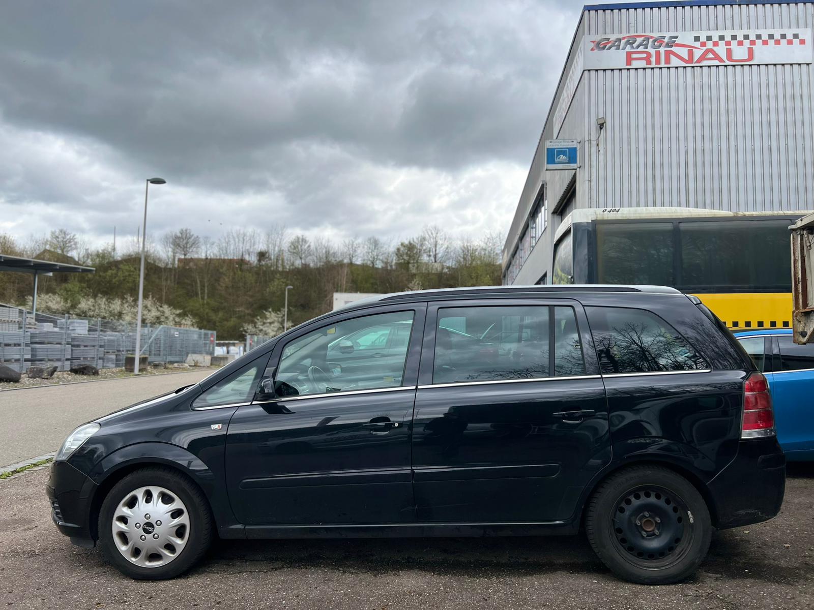 OPEL Zafira 2.2i 16V Enjoy-image-4