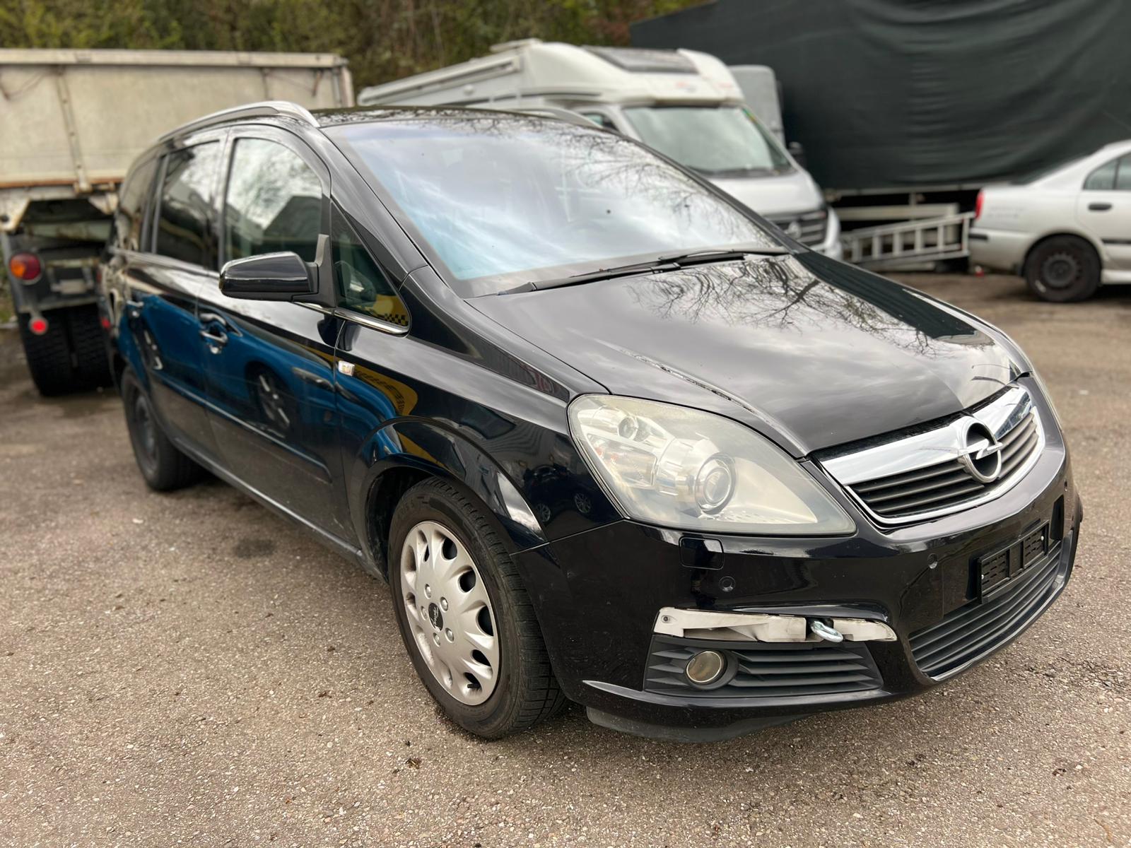 OPEL Zafira 2.2i 16V Enjoy-image-0