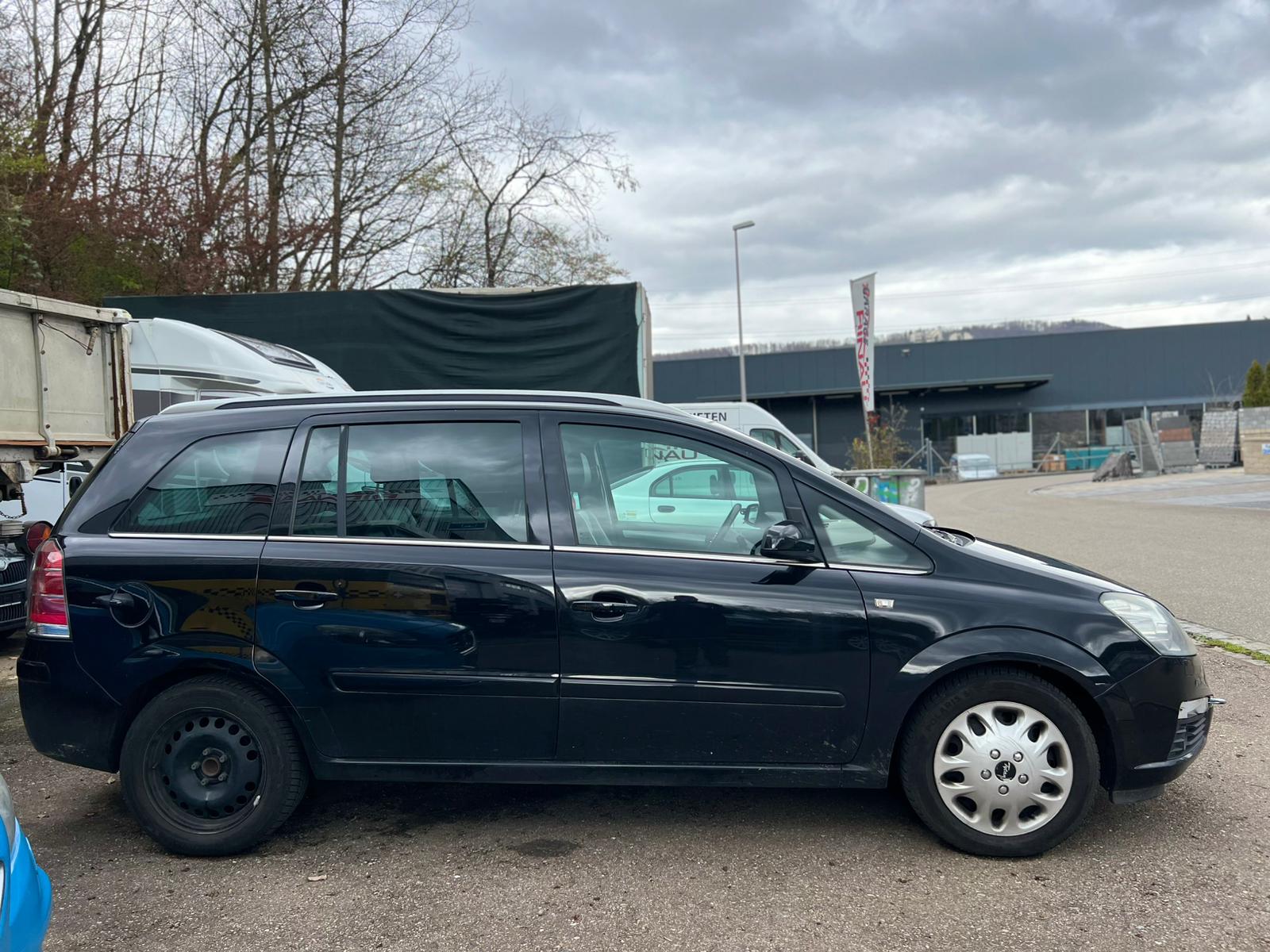 OPEL Zafira 2.2i 16V Enjoy-image-3
