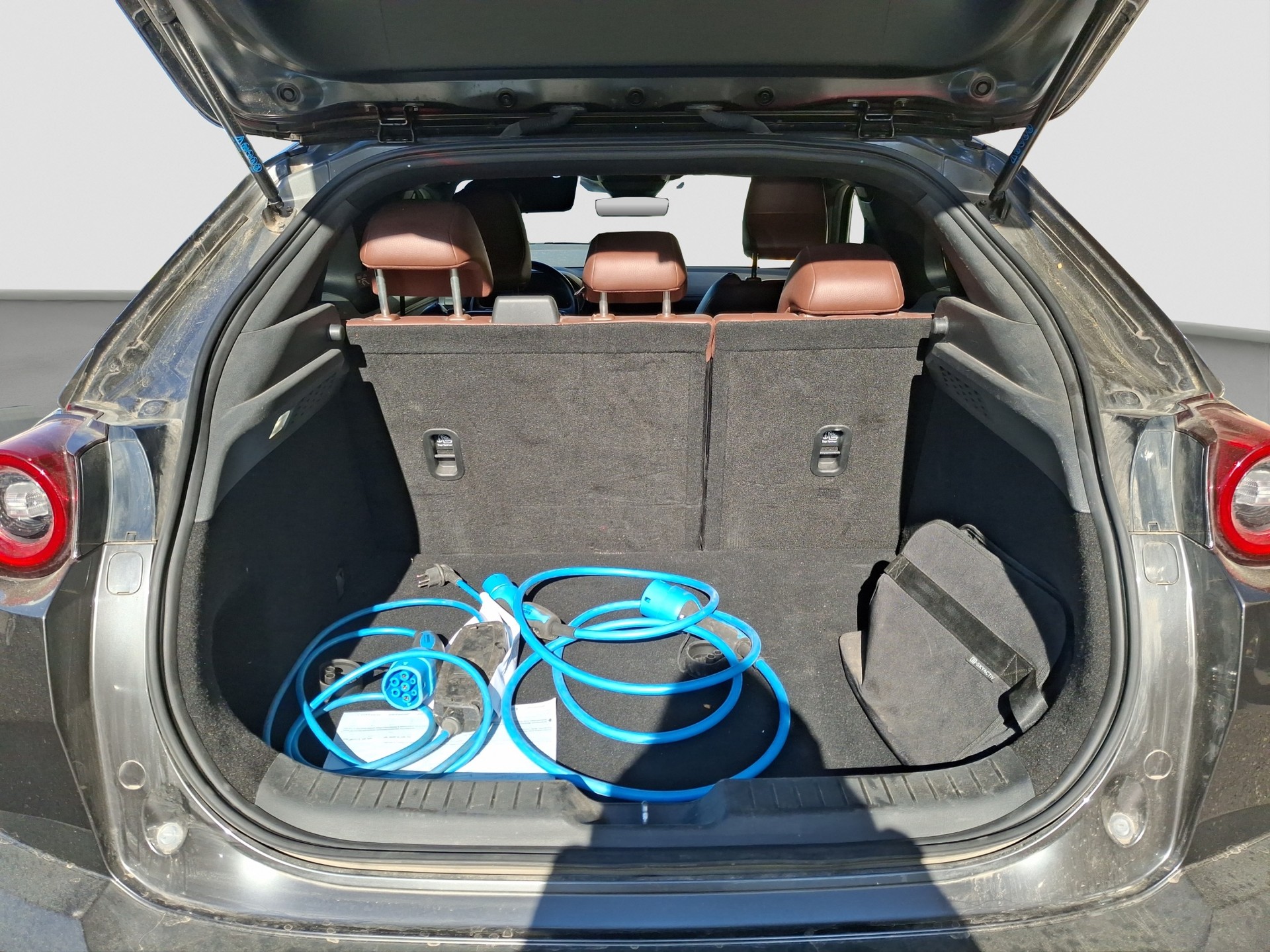 MAZDA MX-30 e-Skyactiv Revolution-image-7