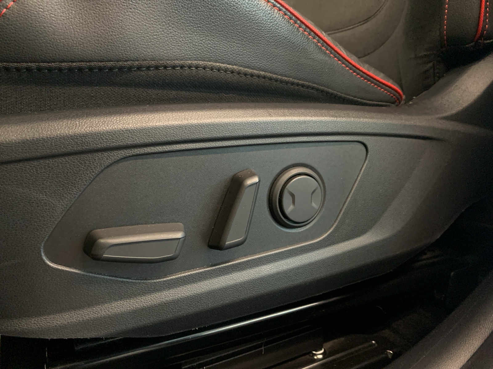 HYUNDAI Tucson 1.6 PHEV NLine 4WD-image-13