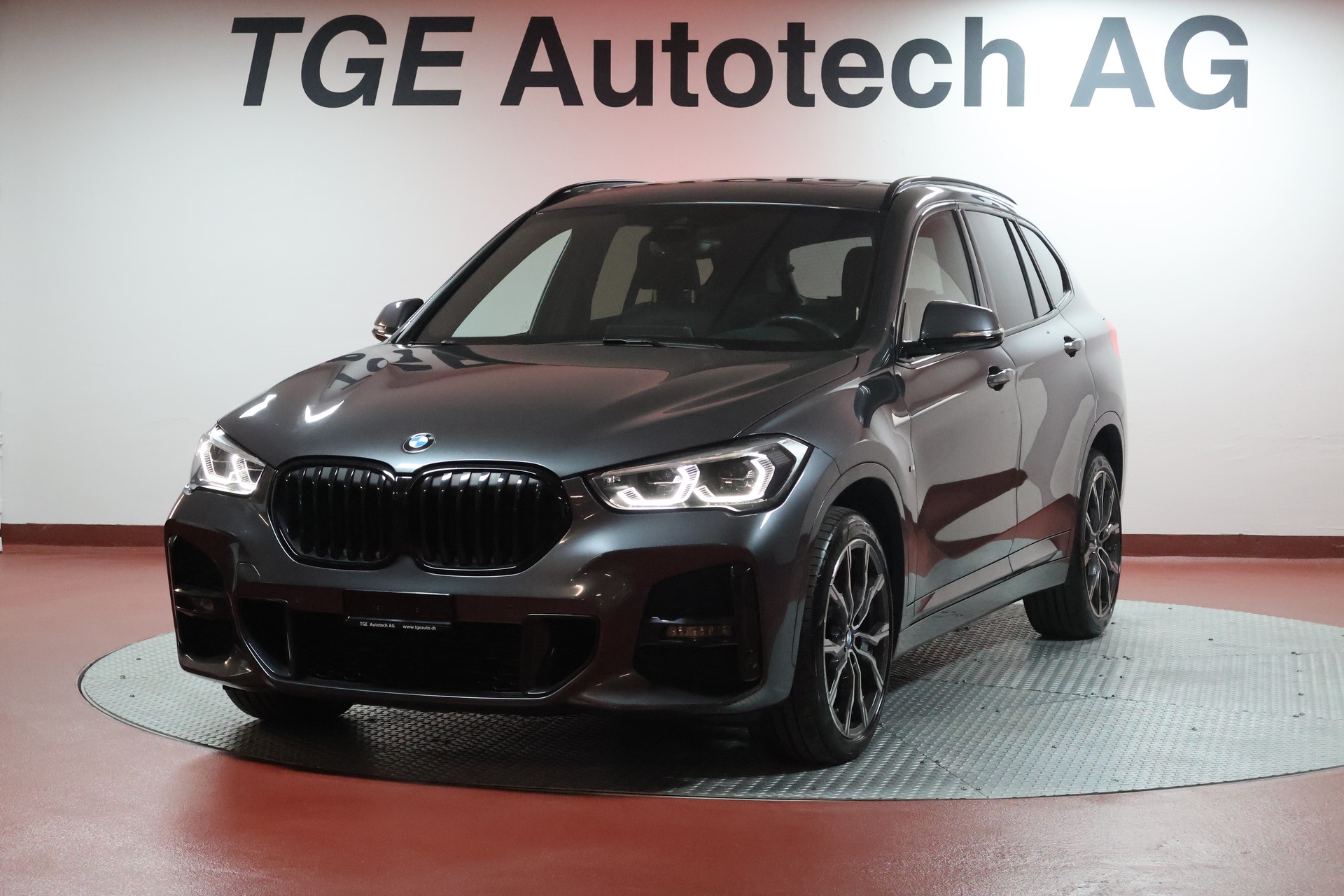 BMW X1 xDrive 25d M Sport Steptronic-image-0