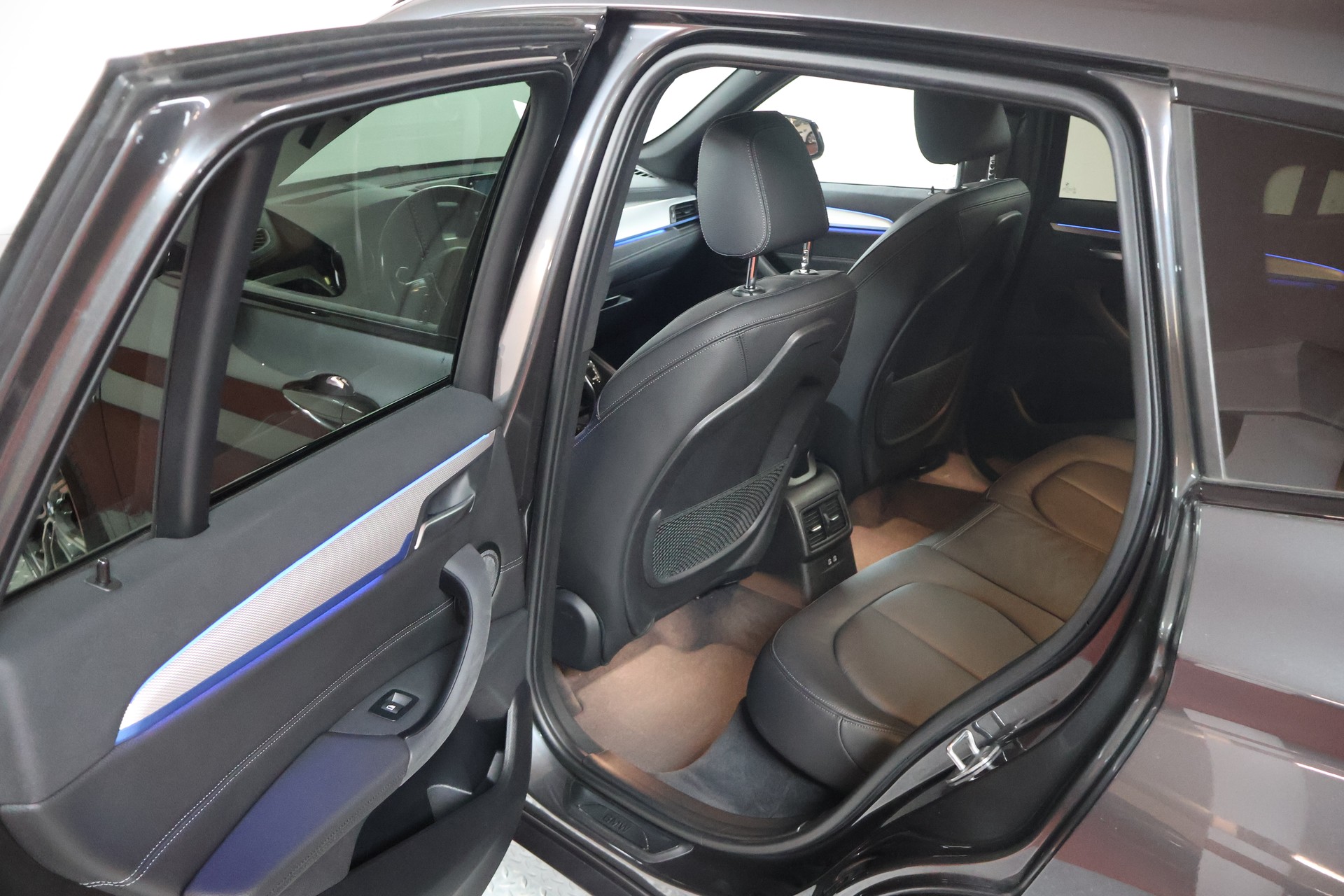 BMW X1 xDrive 25d M Sport Steptronic-image-17