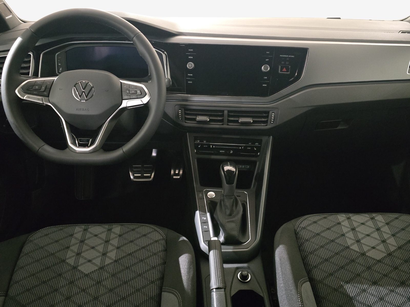 VW Polo 1.0 TSI R-Line DSG-image-8