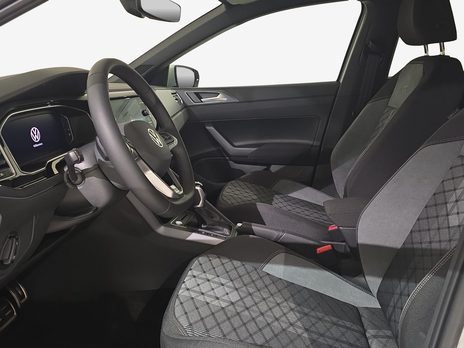 VW Polo 1.0 TSI R-Line DSG-image-7