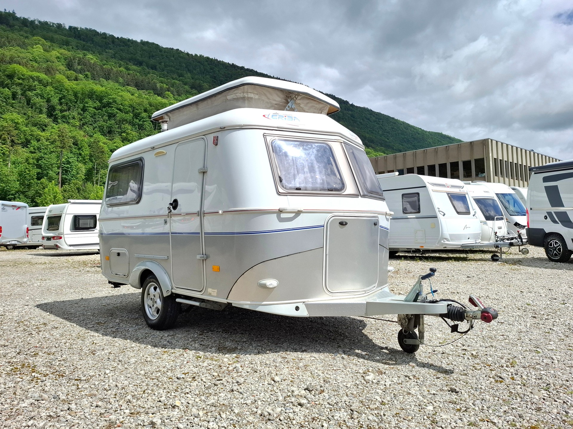ERIBA 310 GT - idealer Reisewagen mit Kultstatus!