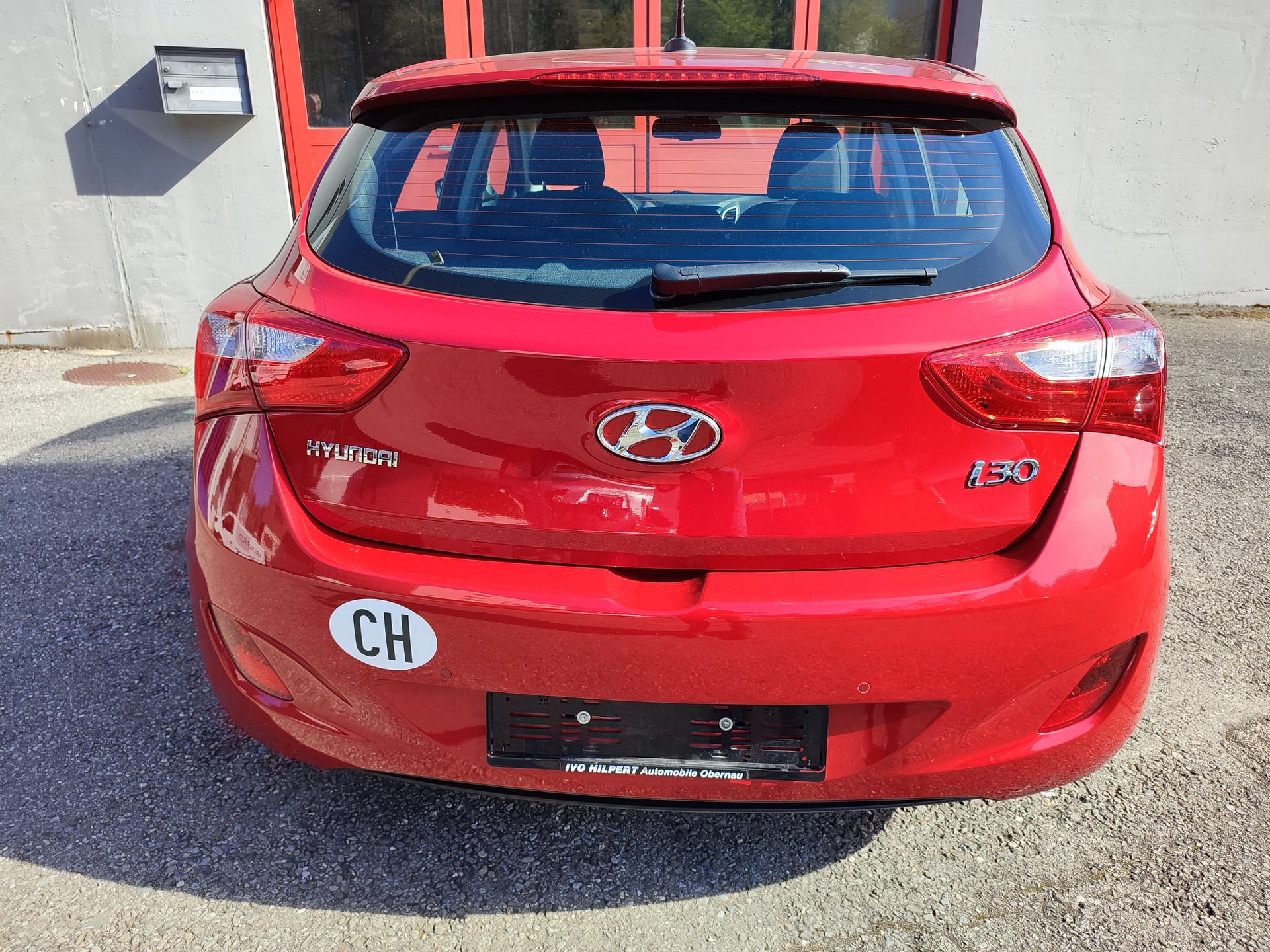 HYUNDAI i30 1.6 CRDi 136 PS Amplia Automatic DCT-image-6