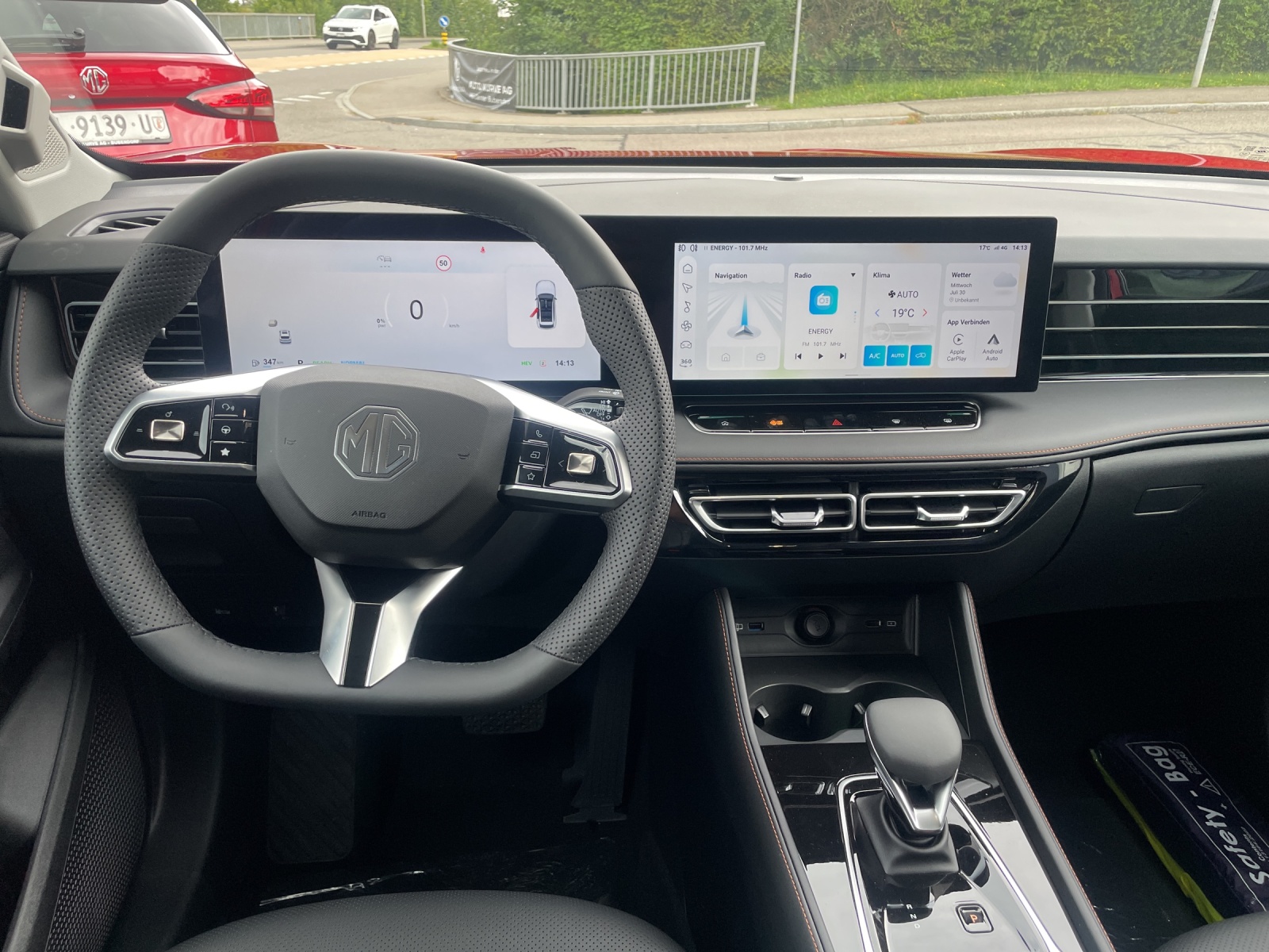MG HS 1.5 Hybrid Luxury-image-7