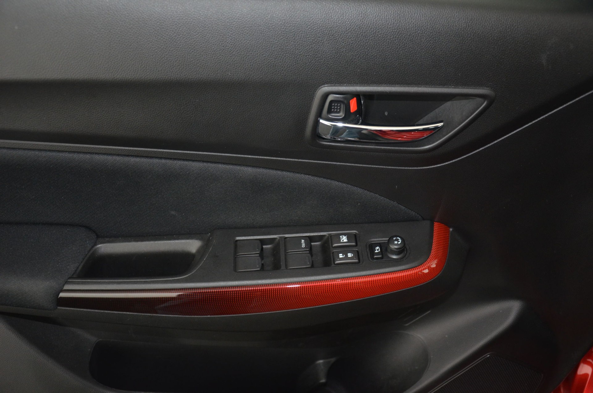 SUZUKI Swift Sport 1.4i 16V Compact Top Hybrid-image-23