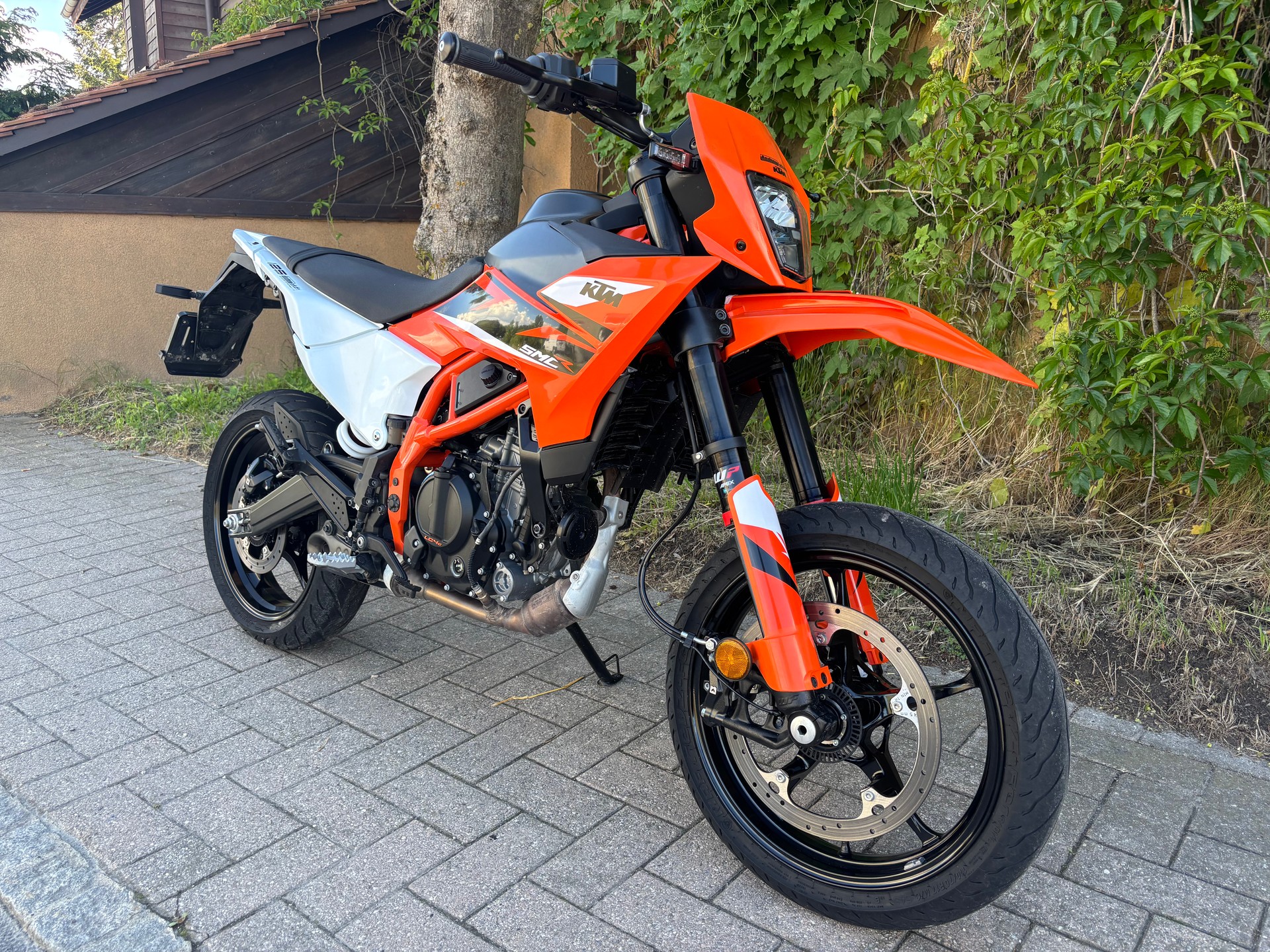 KTM 125 SMC R-image-1