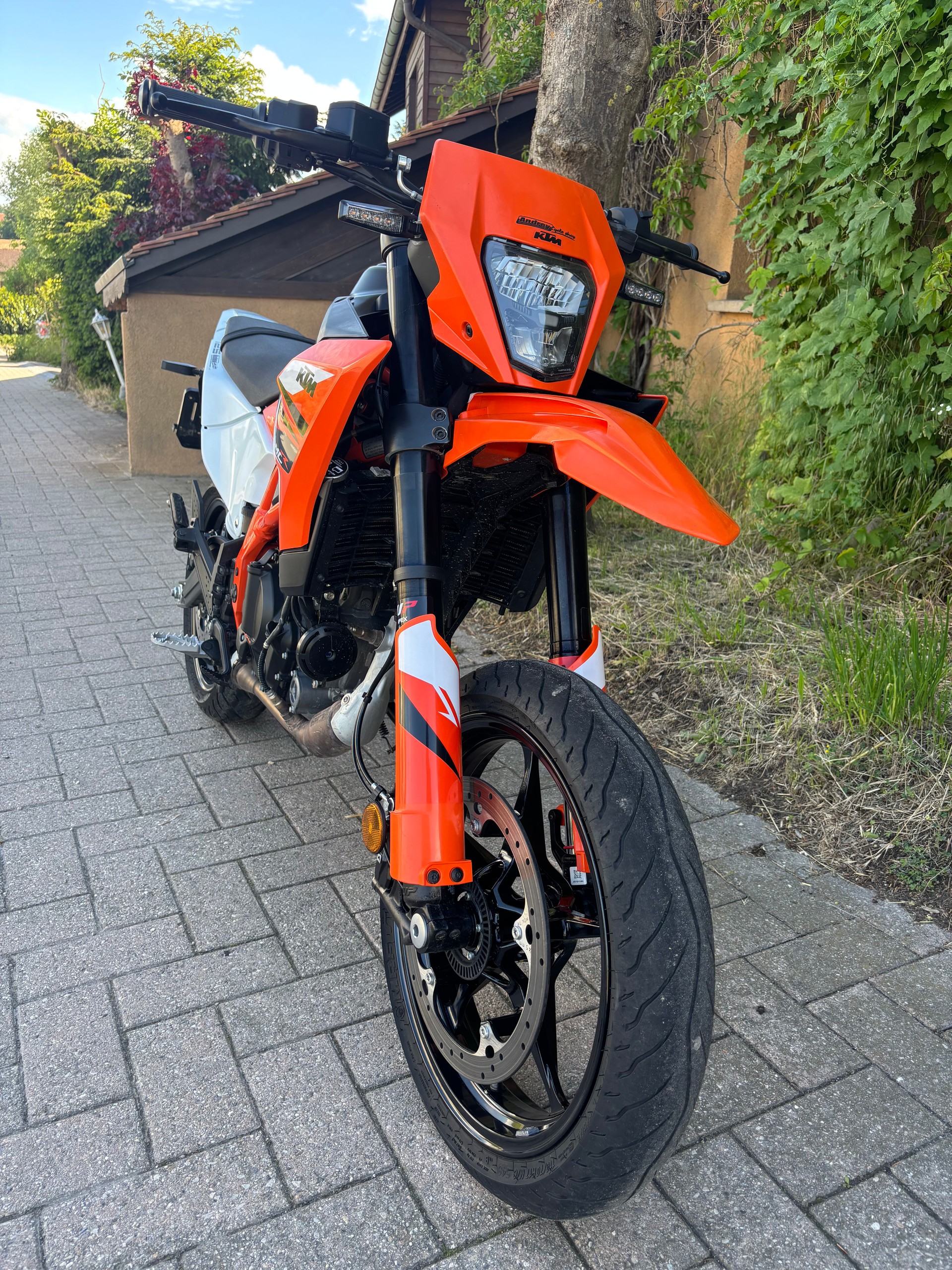 KTM 125 SMC R-image-2