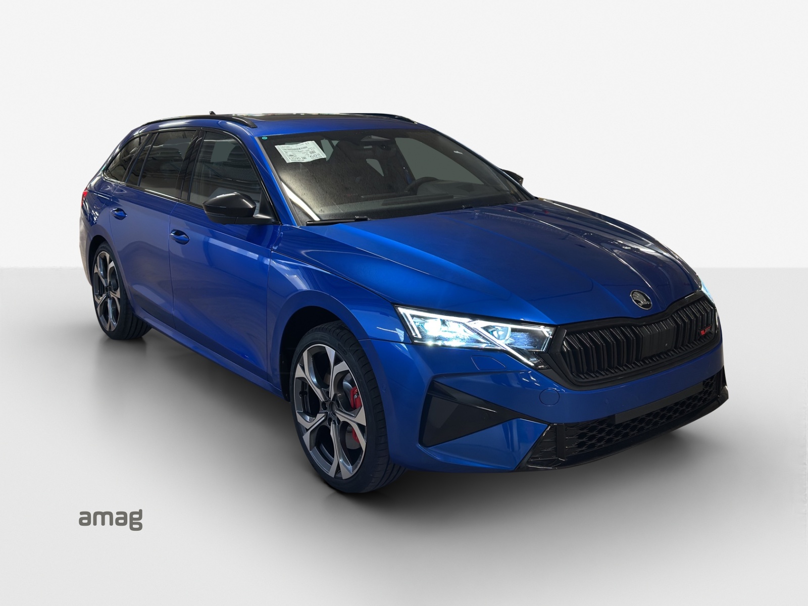 SKODA Octavia Combi 2.0 TSI DSG RS-image-11