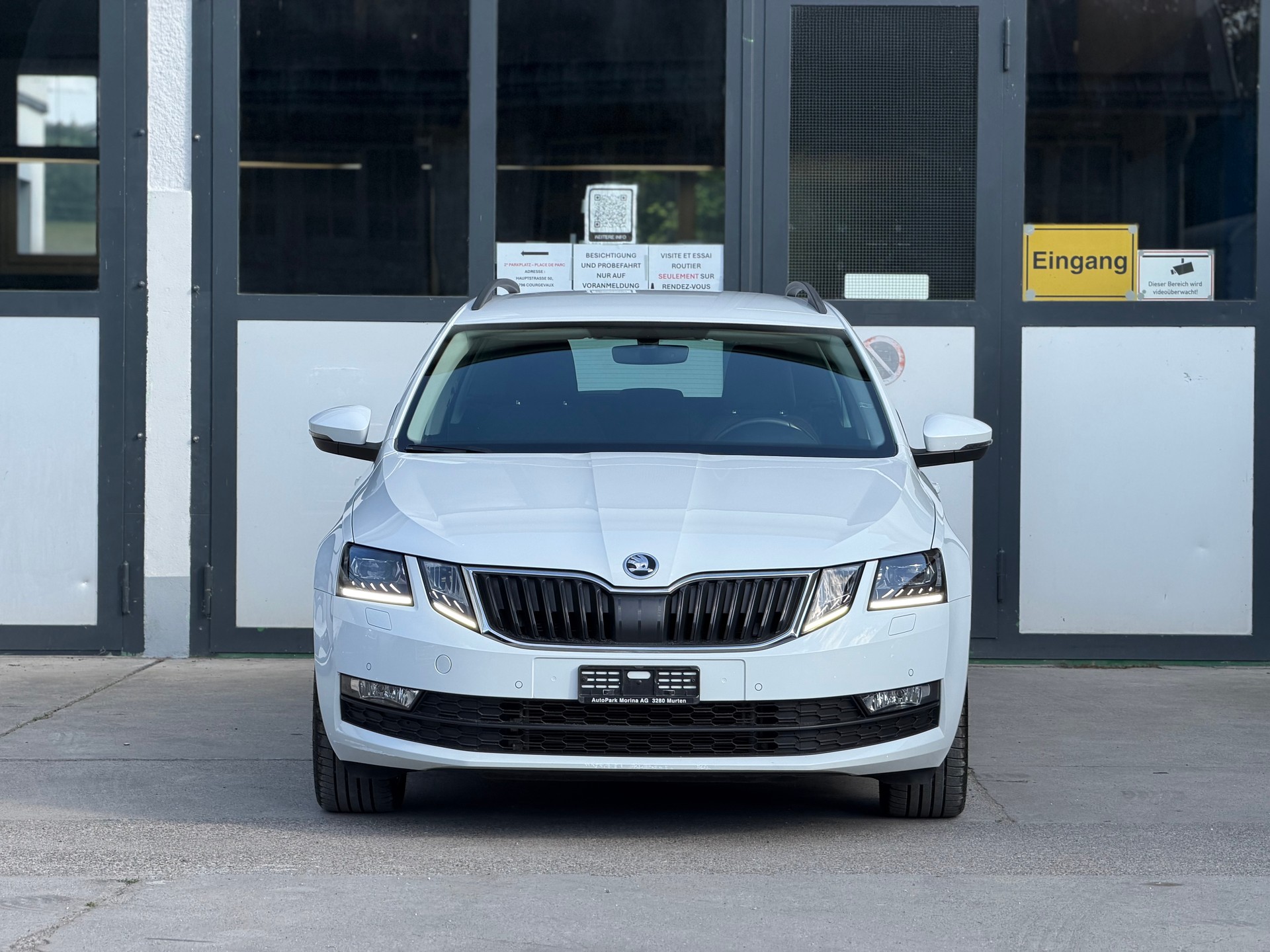 SKODA Octavia Combi 2.0 TDI Ambition 4x4 AHK 2.0T-image-2