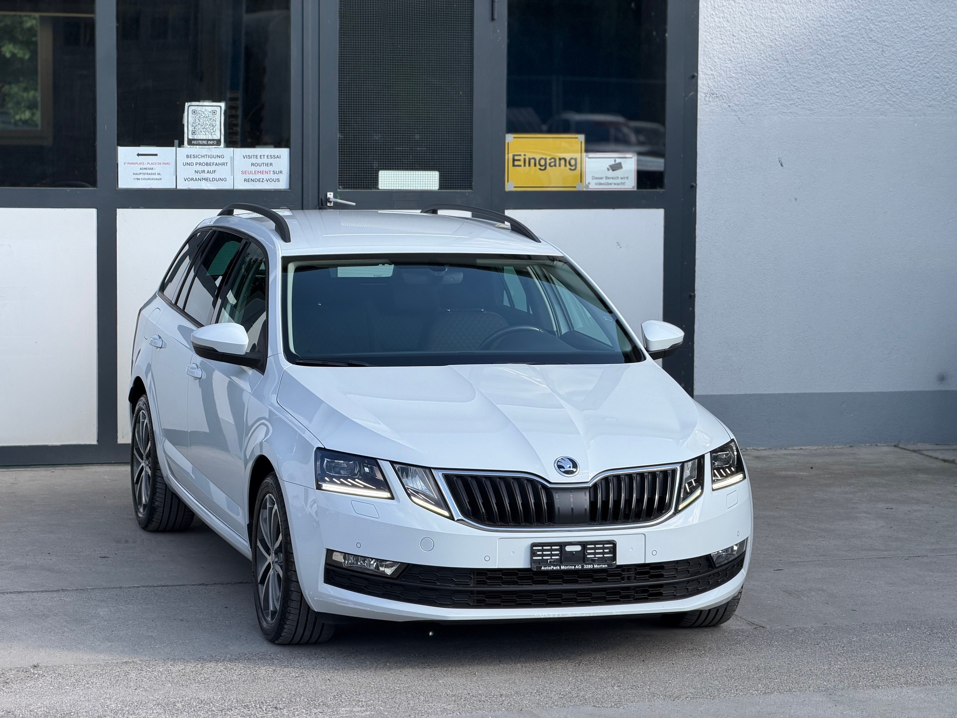 SKODA Octavia Combi 2.0 TDI Ambition 4x4 AHK 2.0T-image-3
